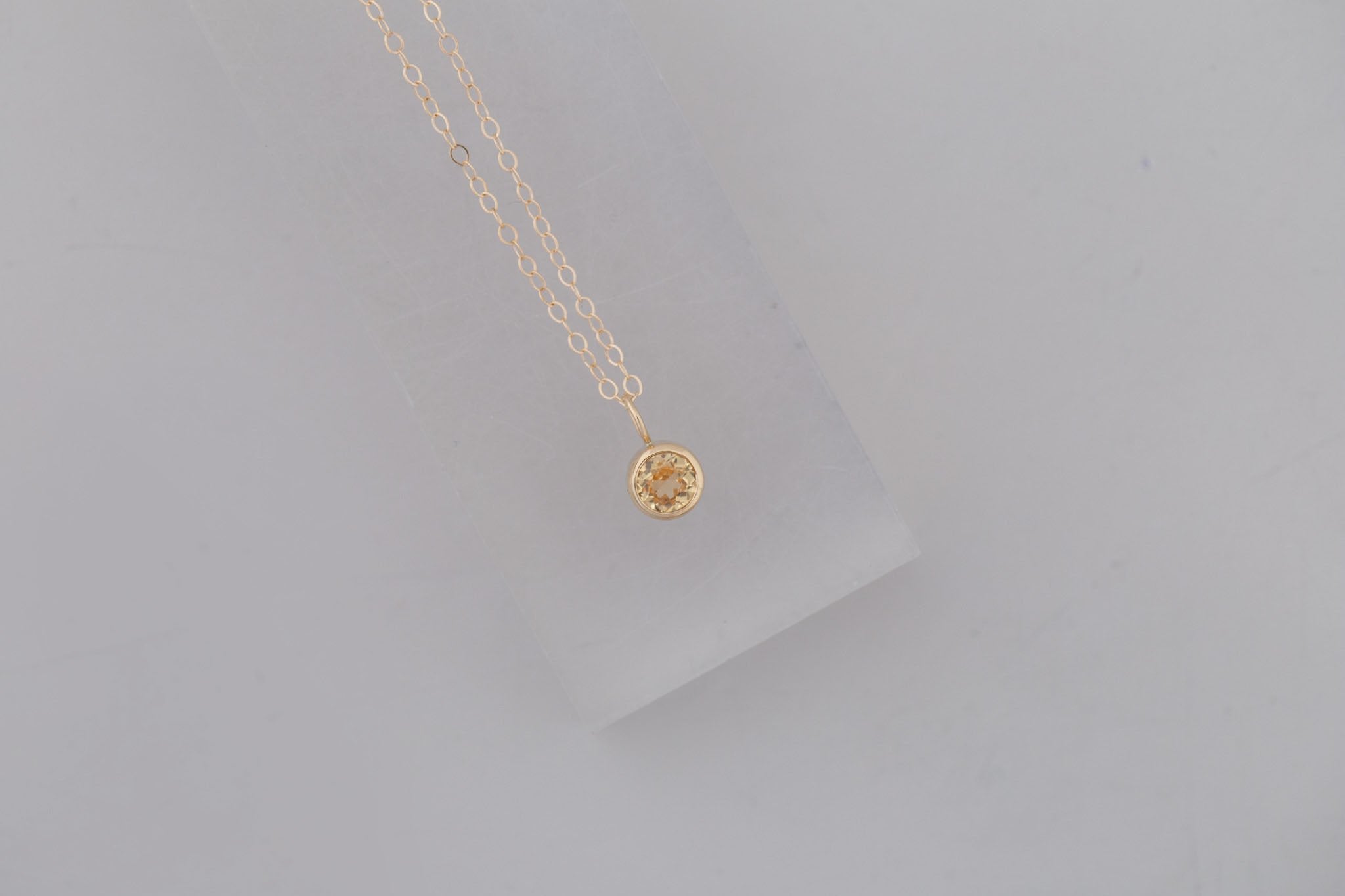 5.5 mm Apricot Sapphire Necklace 0.66 ct | 14k Recycled Gold | One of a kind