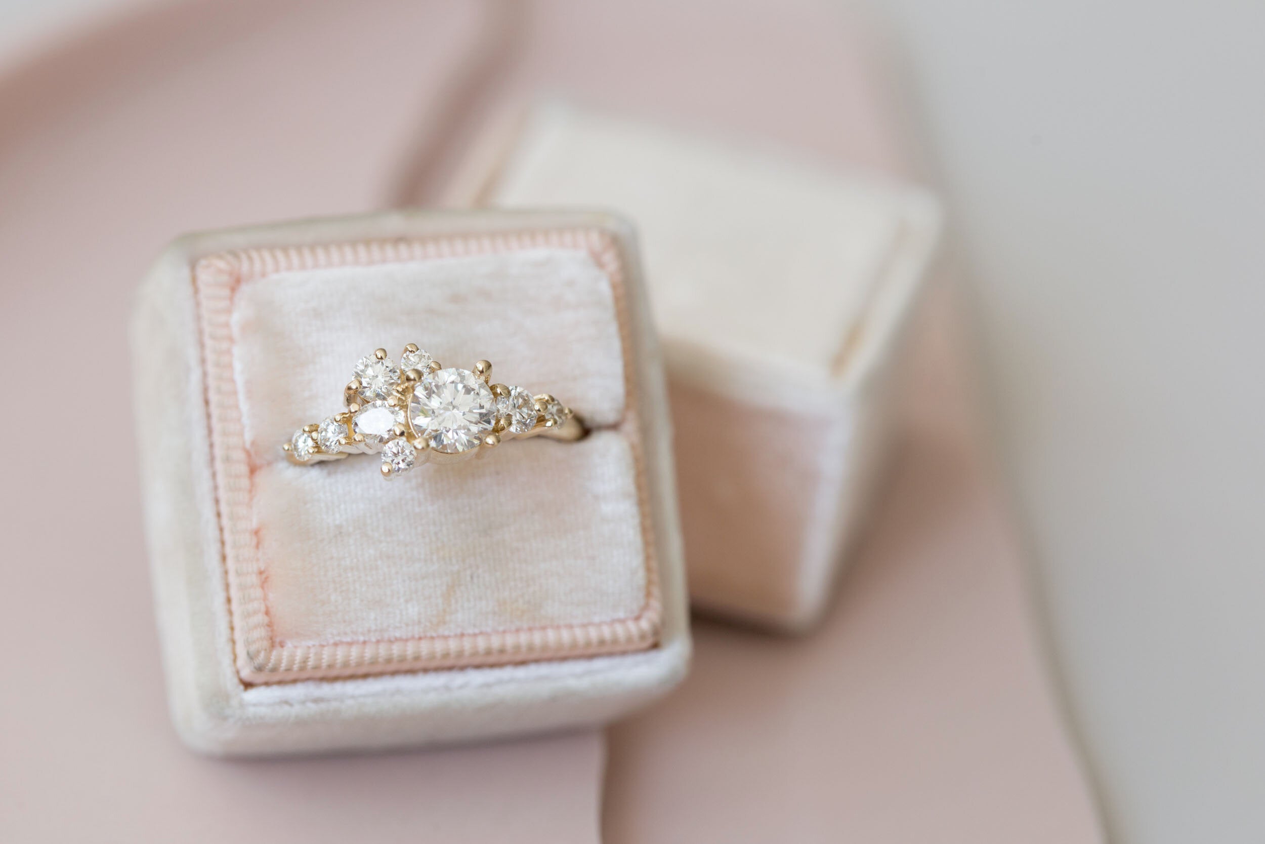 Ilia Ring | Round Brilliant Cut Diamond + Diamond Cluster Engagement Ring 0.70 ct | 14k Recycled Gold