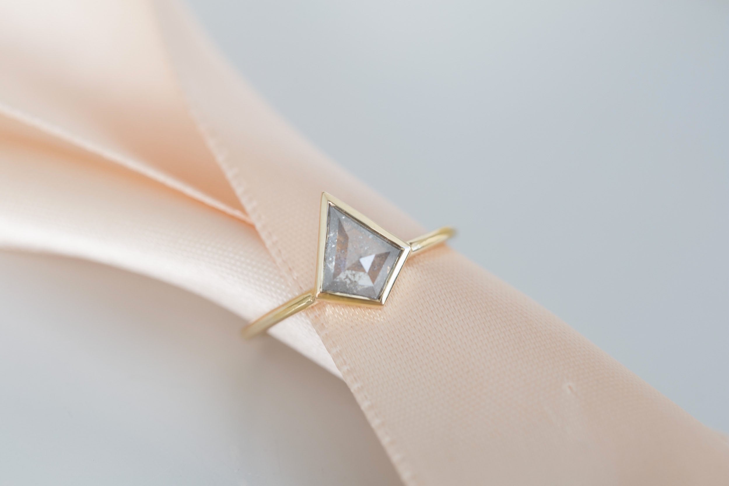 Avens Ring | Silver Grey Diamond Kite Solitaire Engagement Ring 1.06 ct | 14k Recycled Gold | One of a Kind