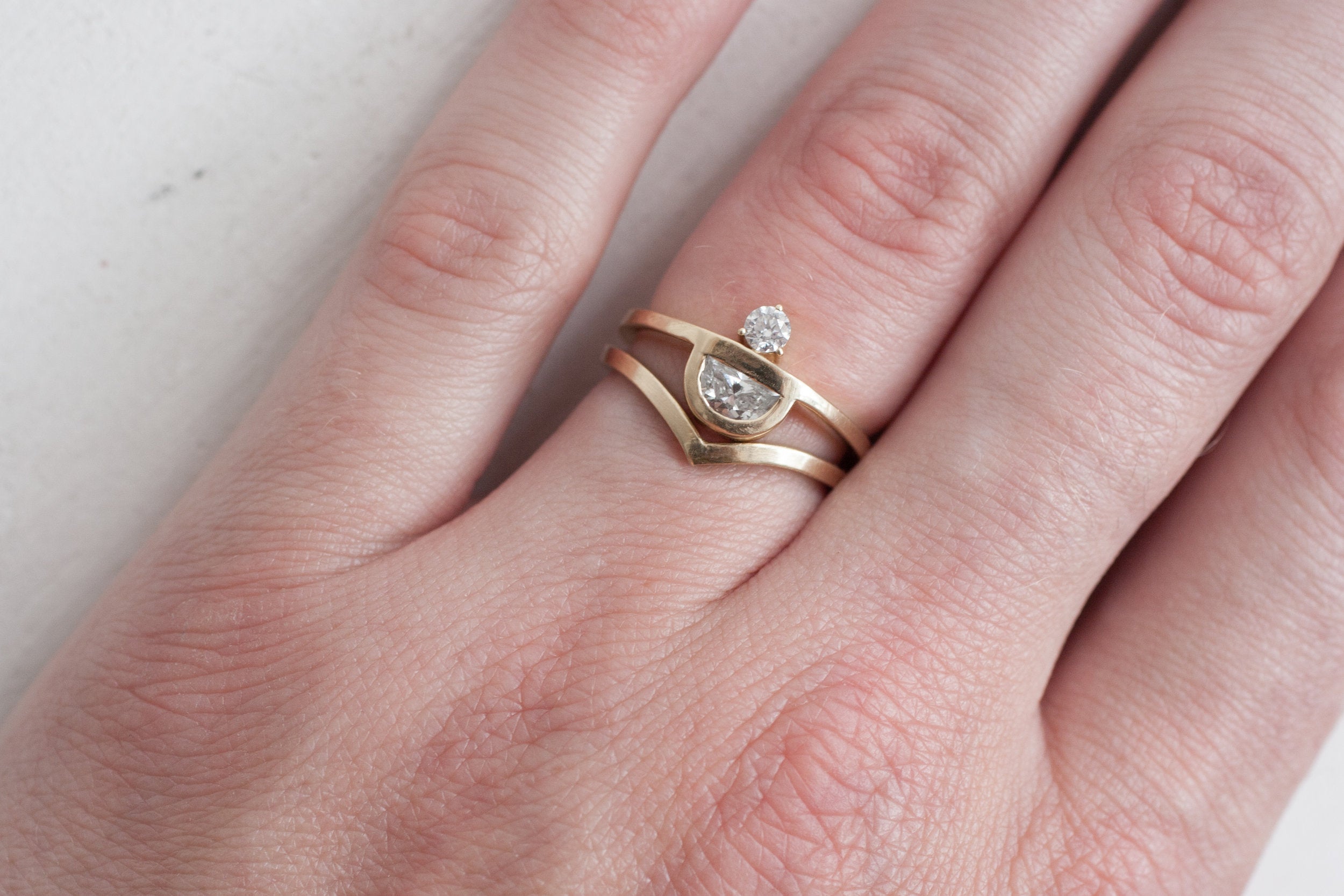Square Contour V Band | 14k Recycled Yellow Gold