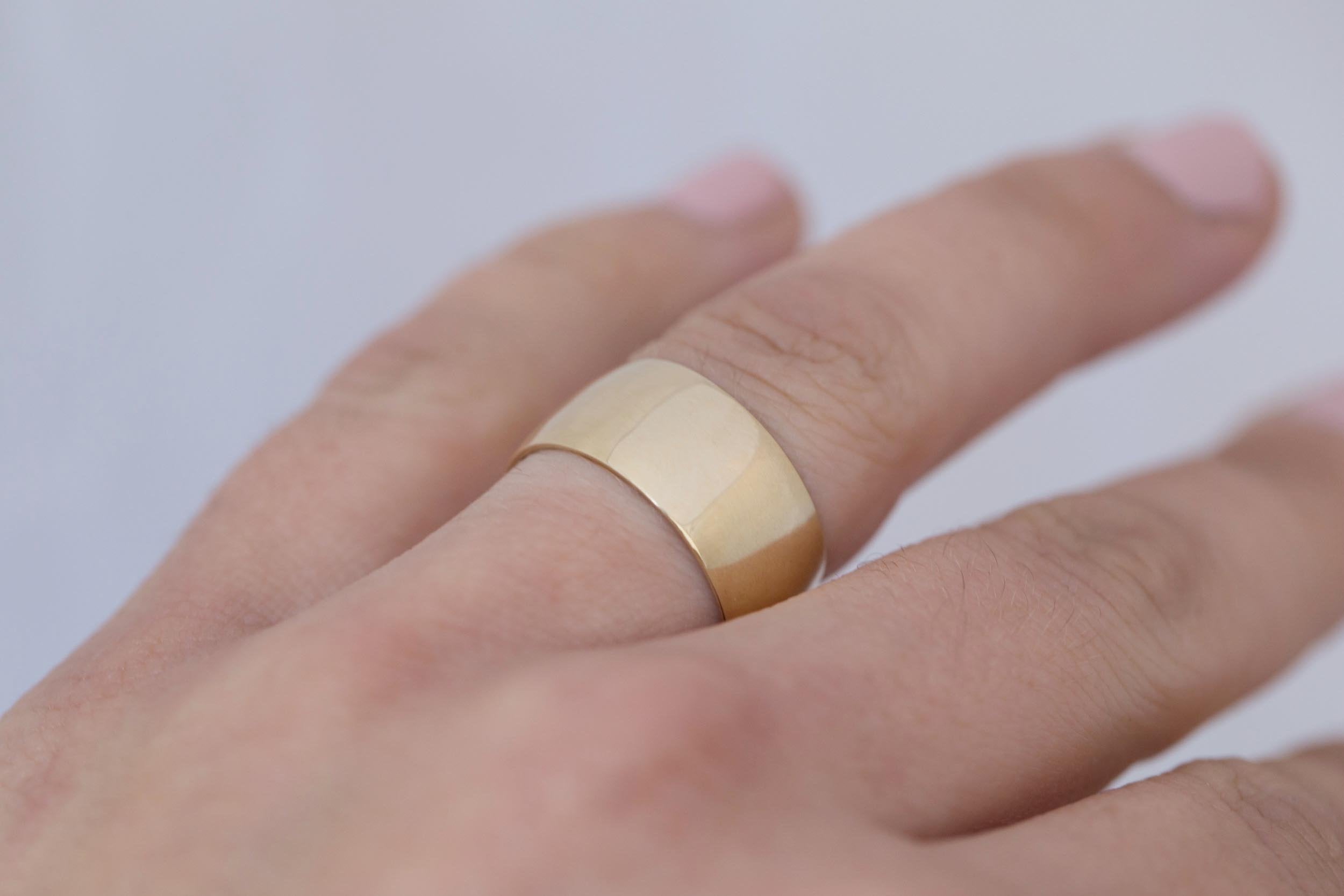 10 x 1.25 mm Half Round Band | 14k Recycled Yellow Gold