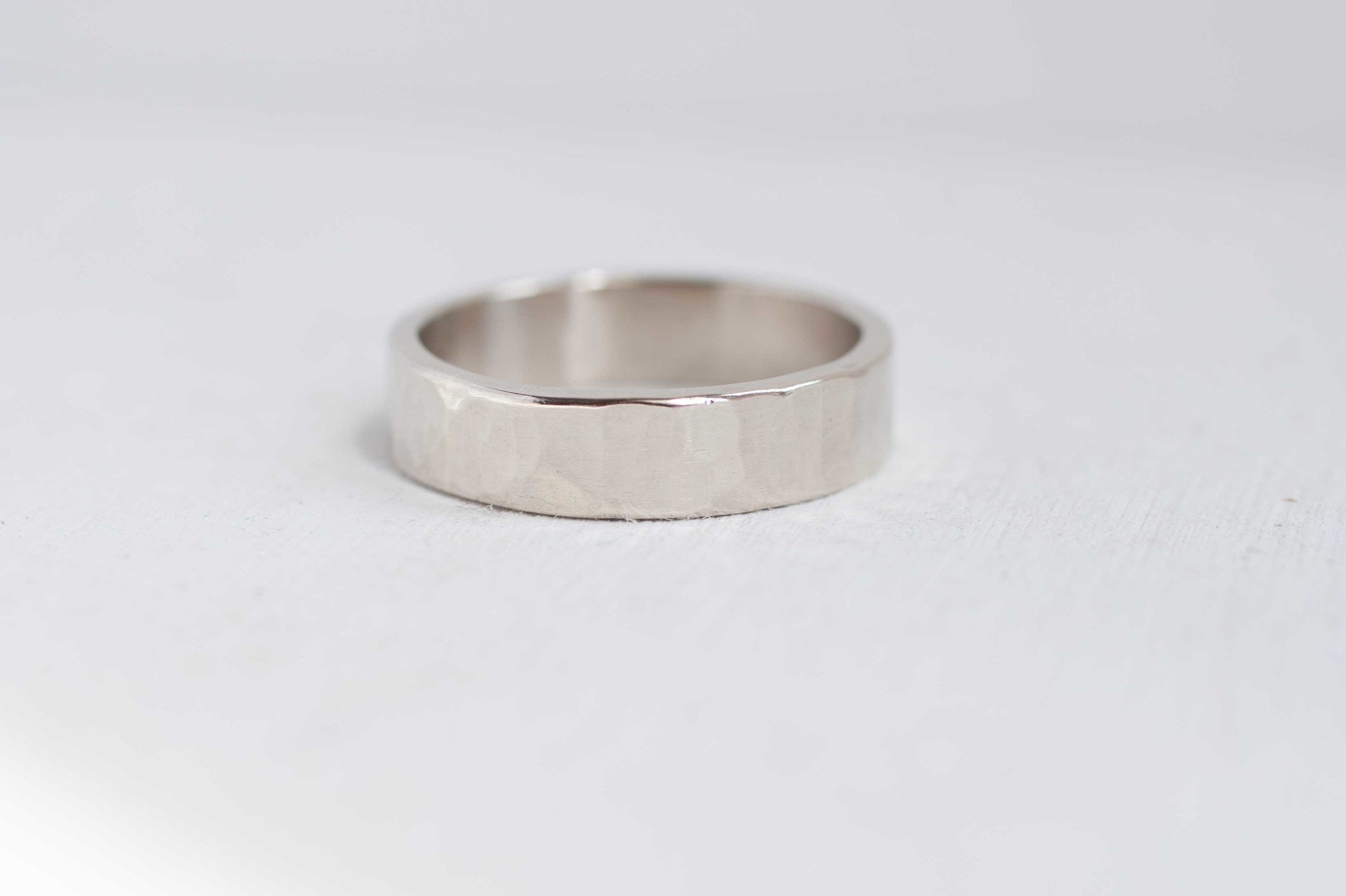 5 x 1.5 mm Hammered Texture Band | 14k Recycled White Gold