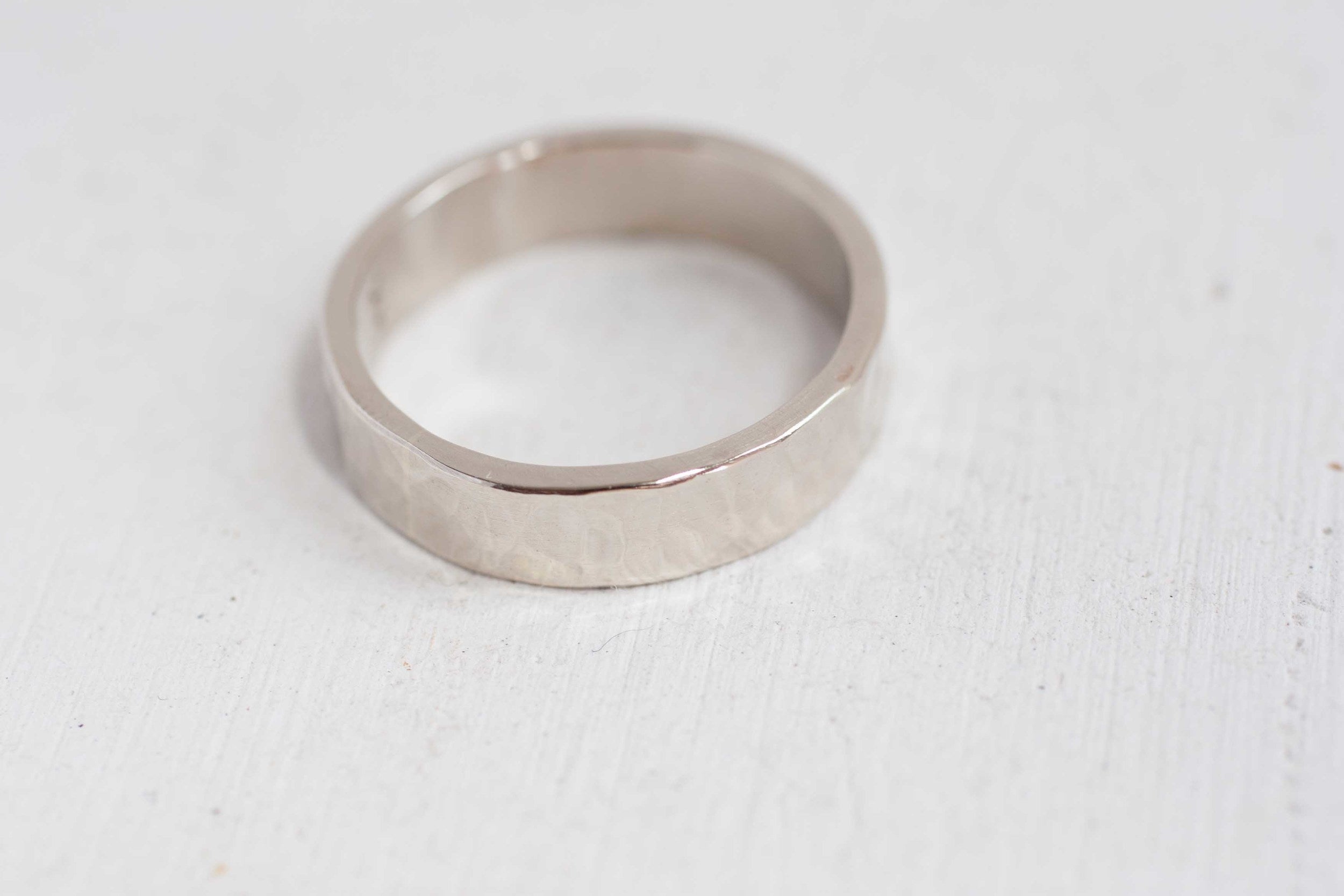 5 x 1.5 mm Hammered Texture Band | 14k Recycled White Gold