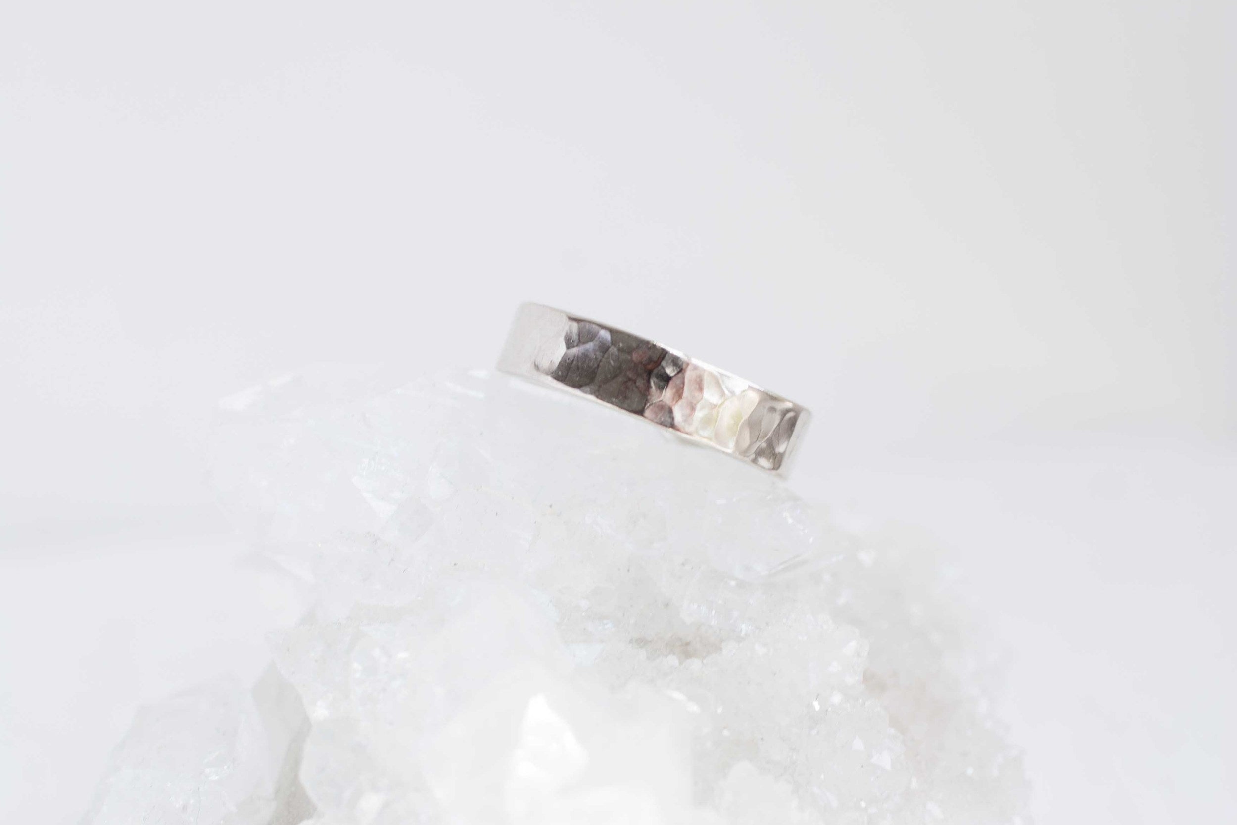 5 x 1.5 mm Hammered Texture Band | 14k Recycled White Gold