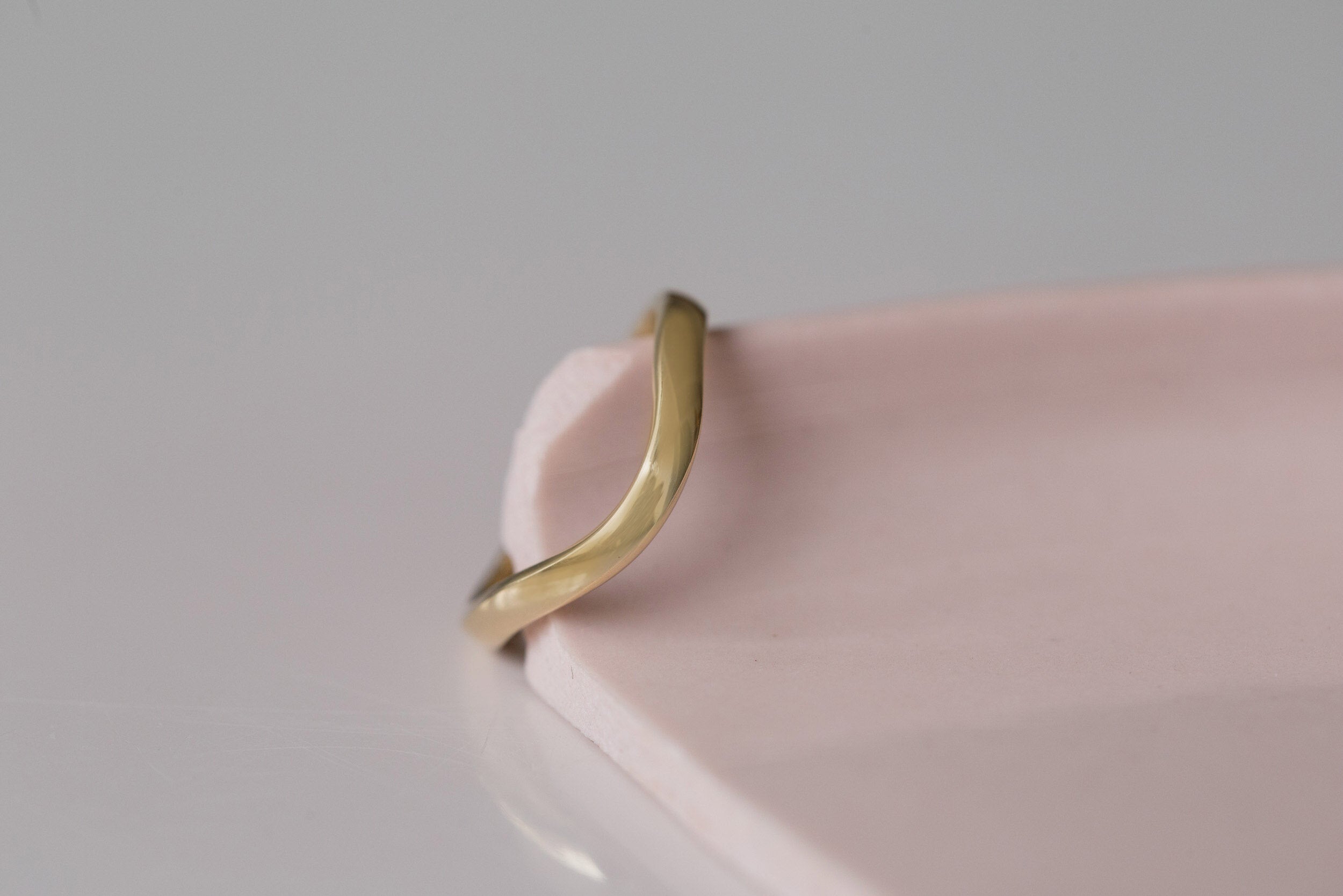 Wide Contour Curve Band | Half Round | 14k Recycled Gold
