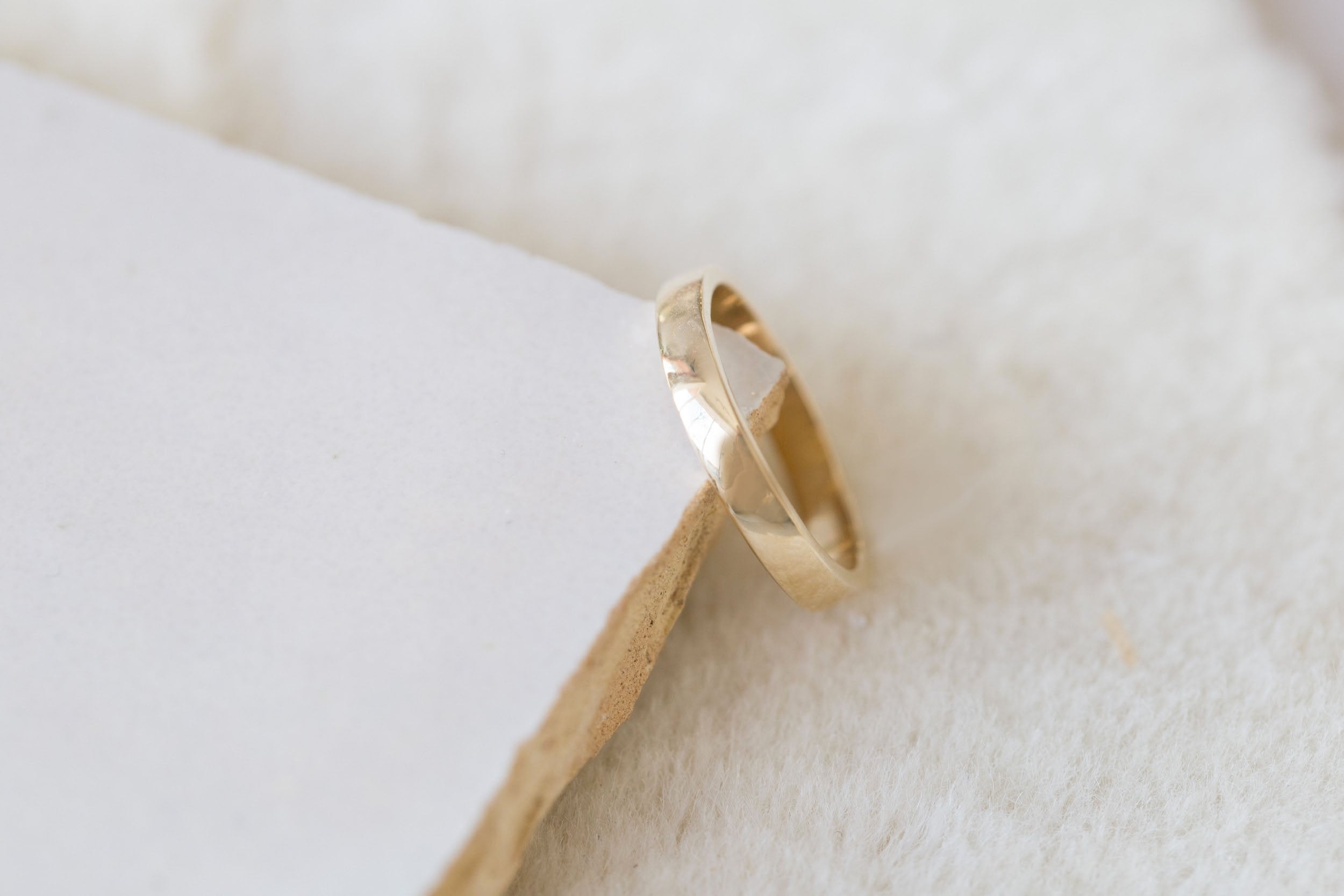 3 x 1.5 mm Half Round Band | 14k Recycled Gold