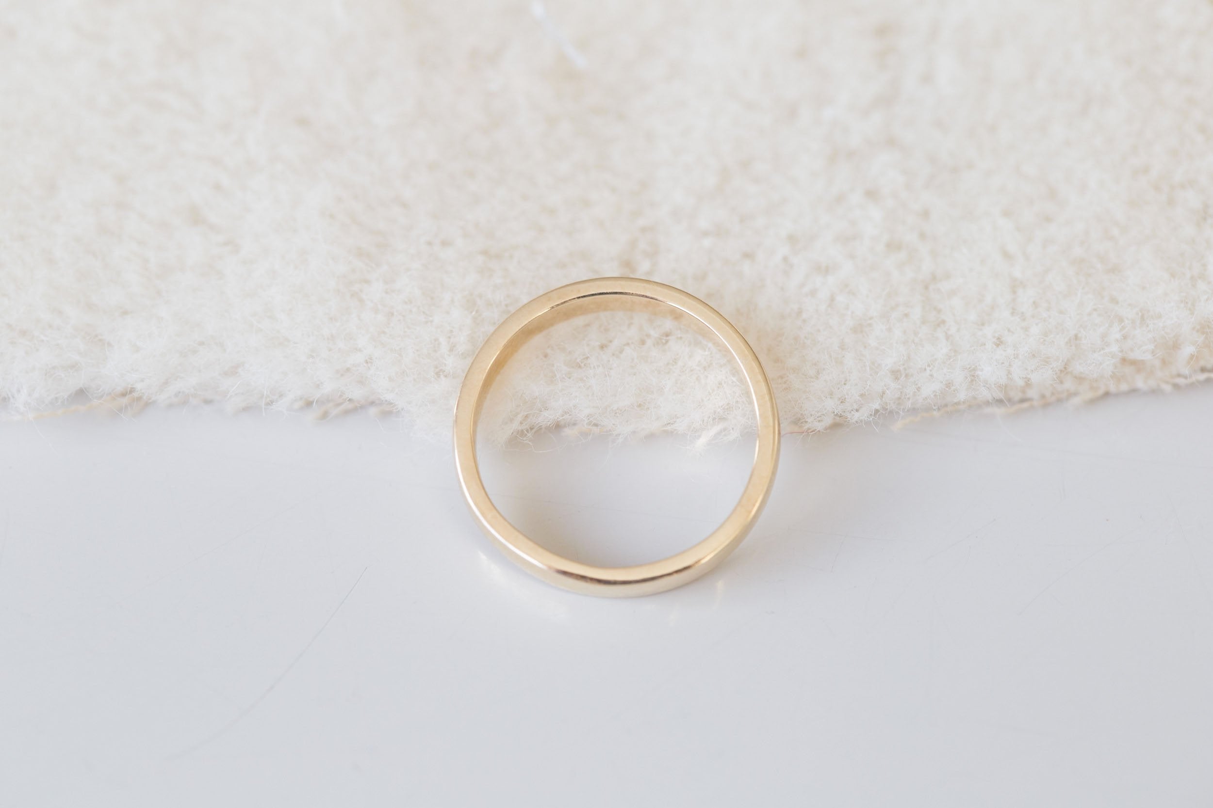 3 x 1.5 mm Half Round Band | 14k Recycled Gold