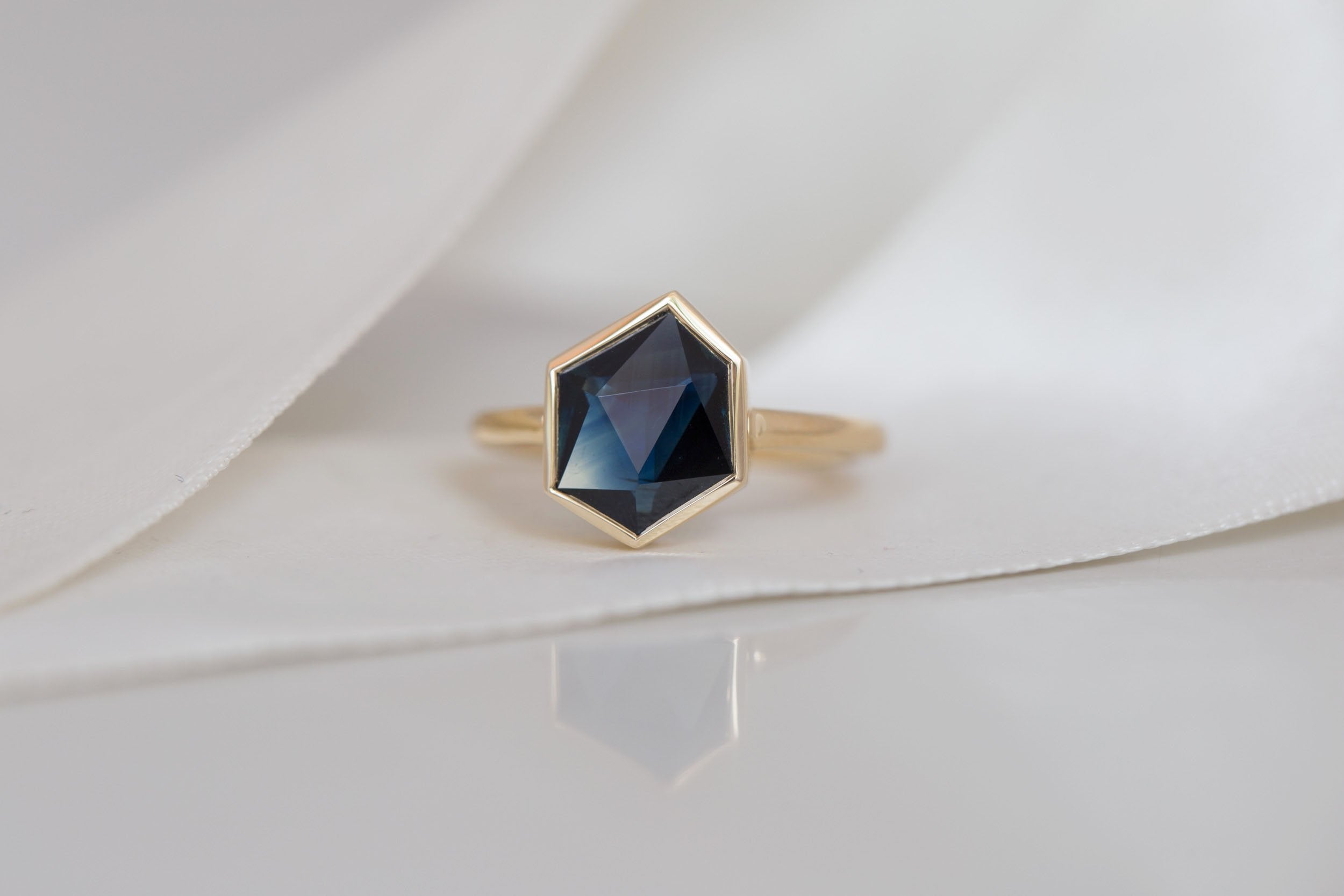 Avens Ring | Dark Blue Geocut Sapphire Engagement Ring 3.57 ct | 14k Recycled Gold | One of a Kind