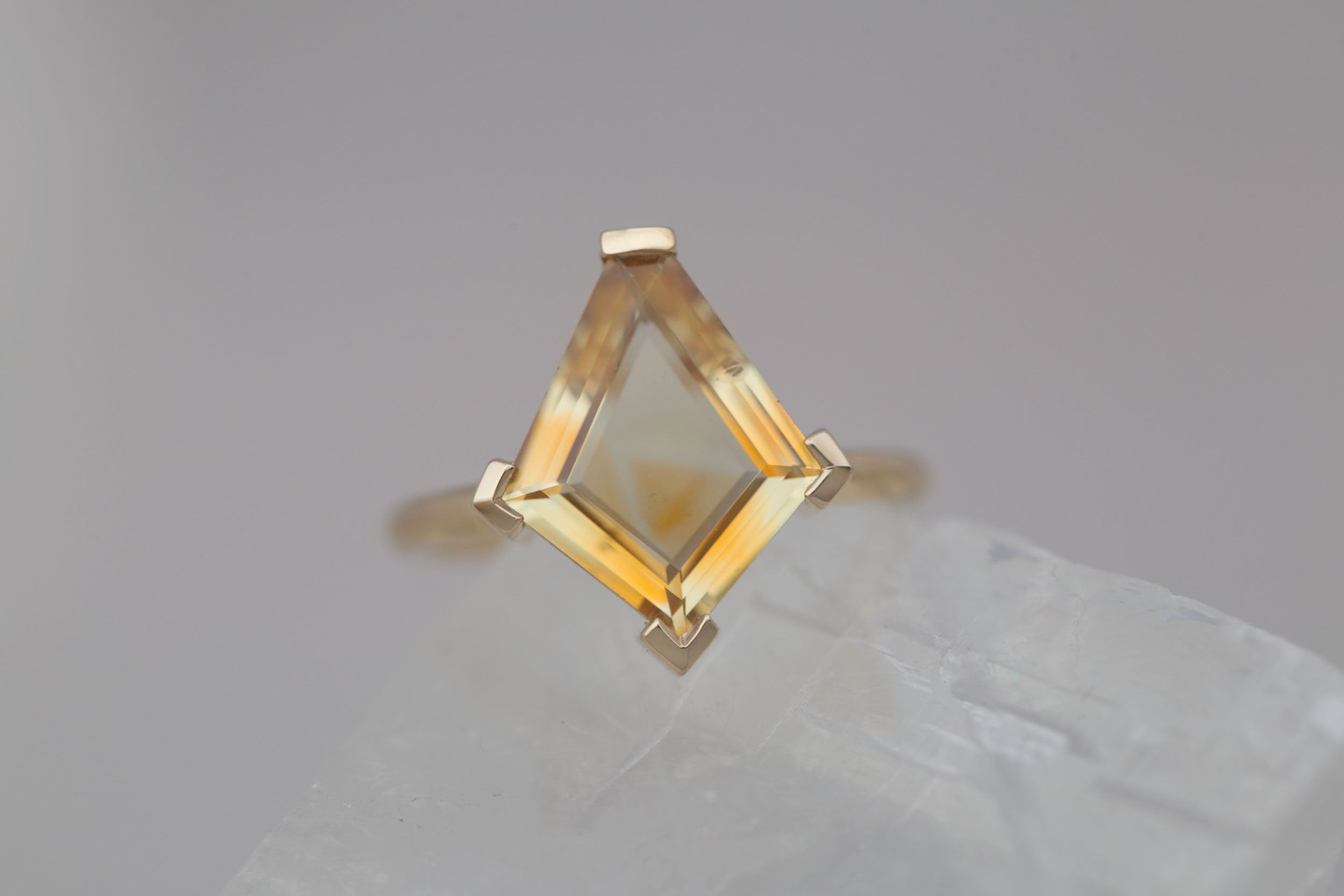 Mesa Ring | Montana Bicolor Kite Sapphire Solitaire Engagement Ring 4.64 ct | 14k Recycled Gold | One of a Kind