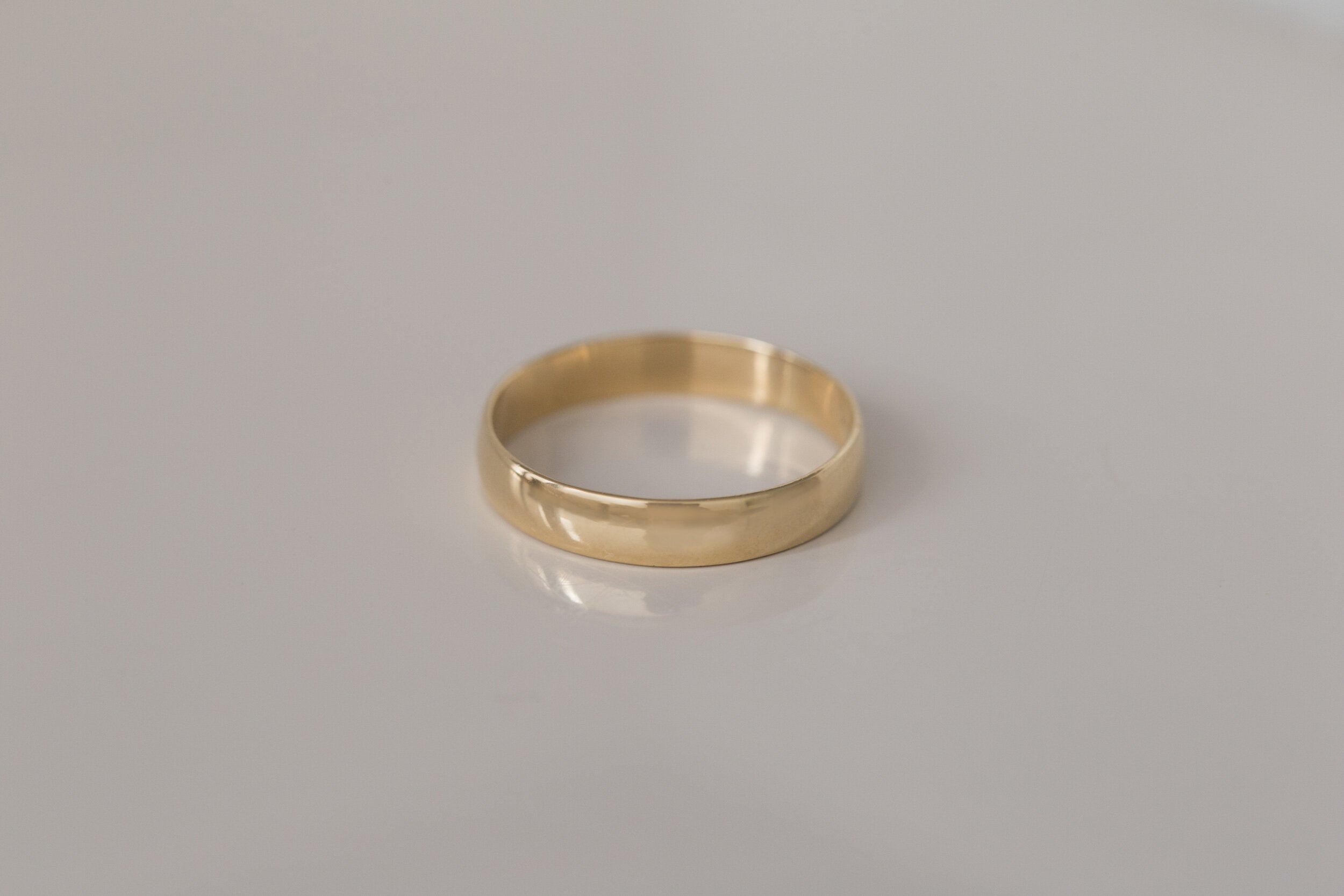 4 x 1 mm Half Round Band | 14k Recycled Gold