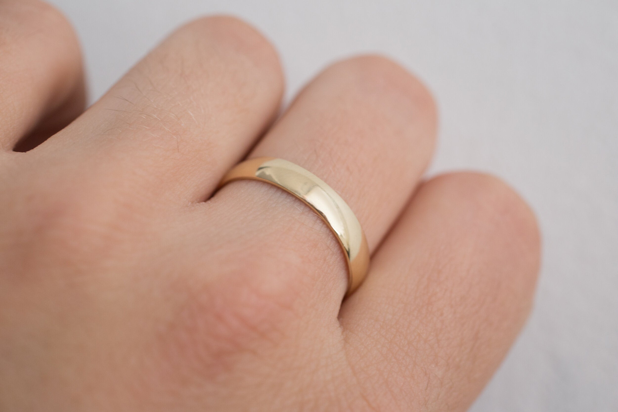 4 x 1 mm Half Round Band | 14k Recycled Gold