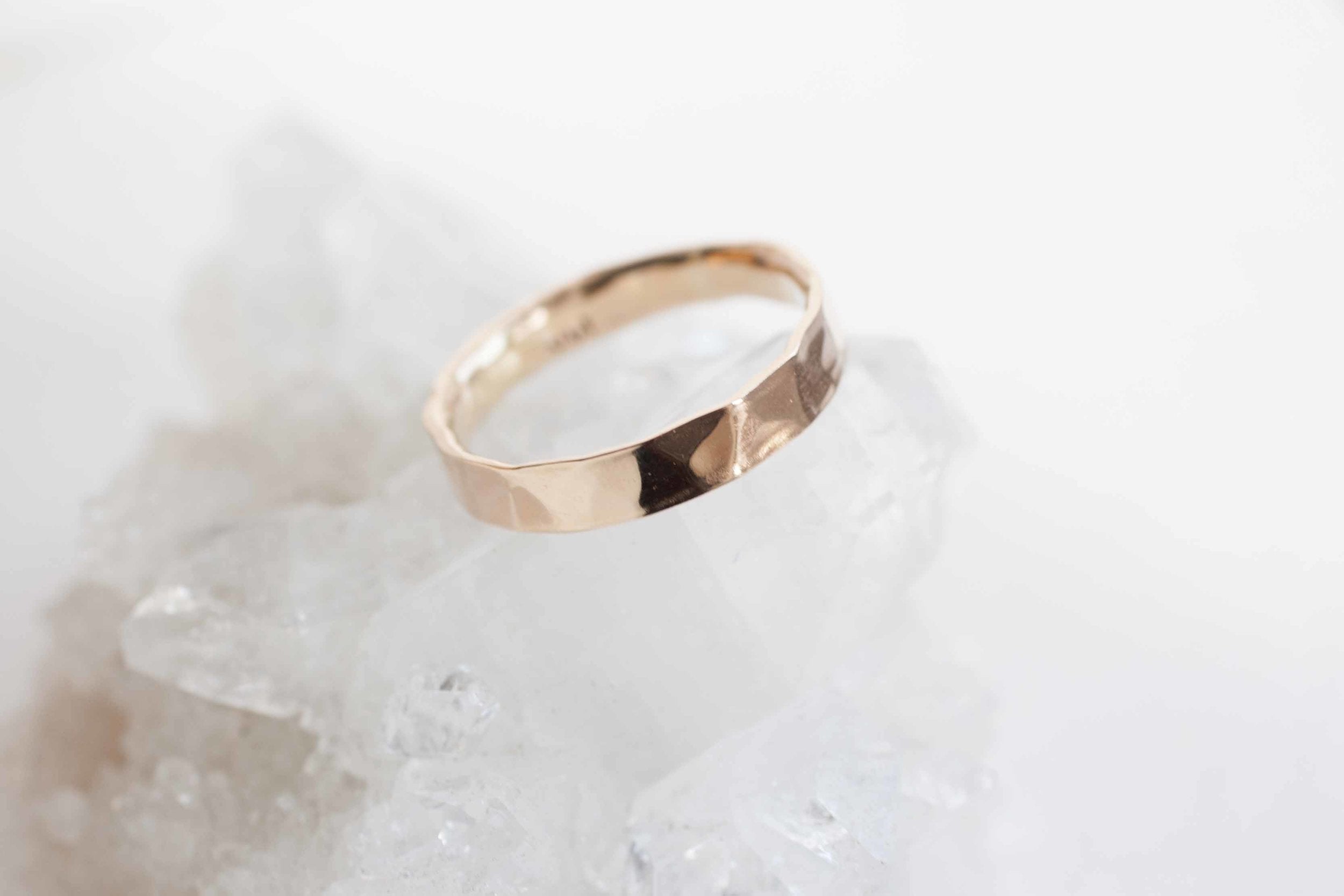 4 x 1.5 mm Hammered Texture Modern Band | 14k Recycled Yellow Gold