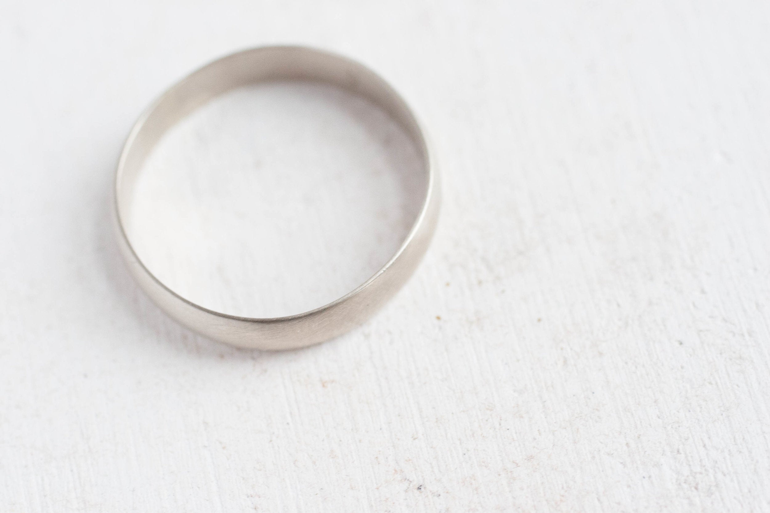 5 x 1 mm Half Round Band | 14k Recycled White Gold