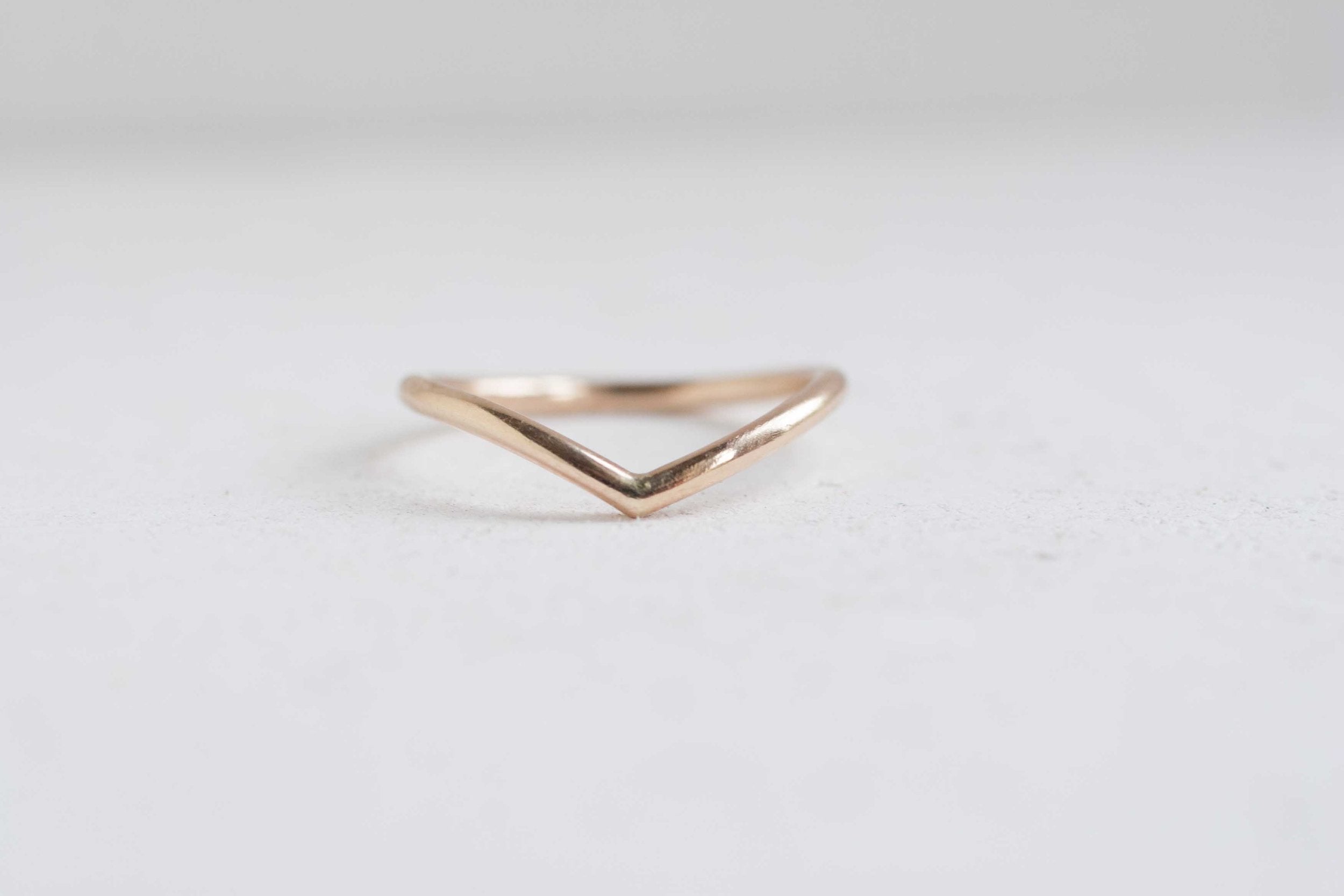 Contour V Band | 14k Recycled Yellow Gold