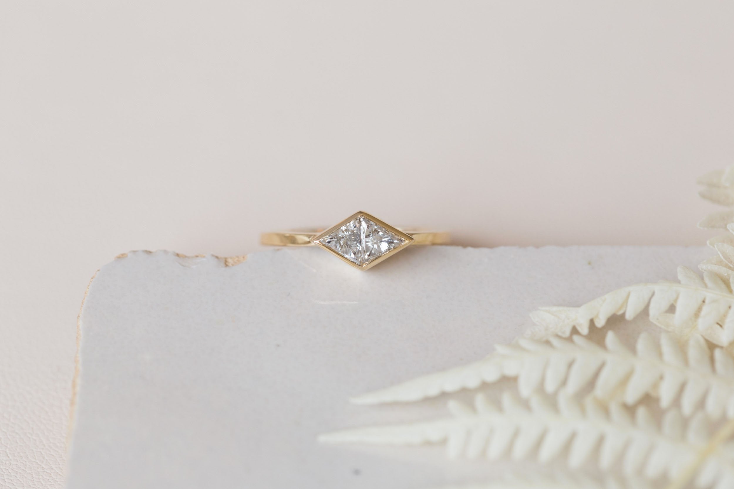 Avens Ring | Diamond Rhombus Engagement Ring 0.40 ct | 14k Recycled Gold