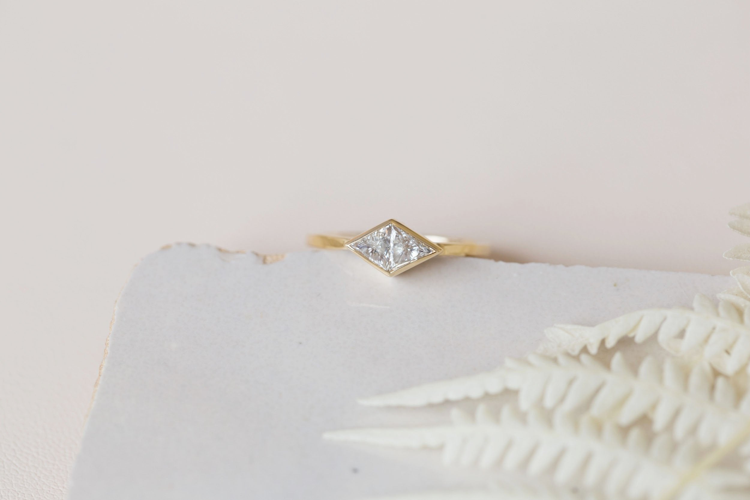 Avens Ring | Diamond Rhombus Engagement Ring 0.40 ct | 14k Recycled Gold