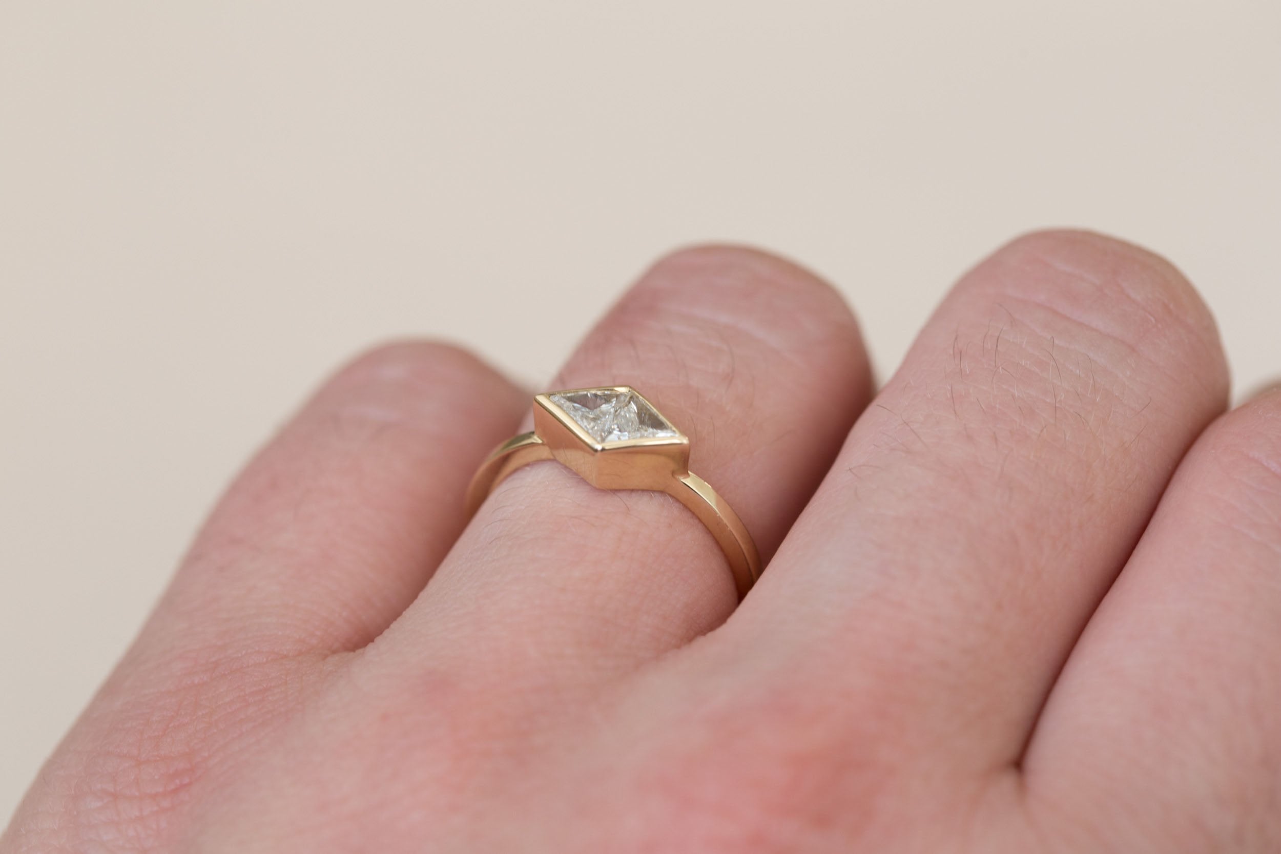 Avens Ring | Diamond Rhombus Engagement Ring 0.40 ct | 14k Recycled Gold