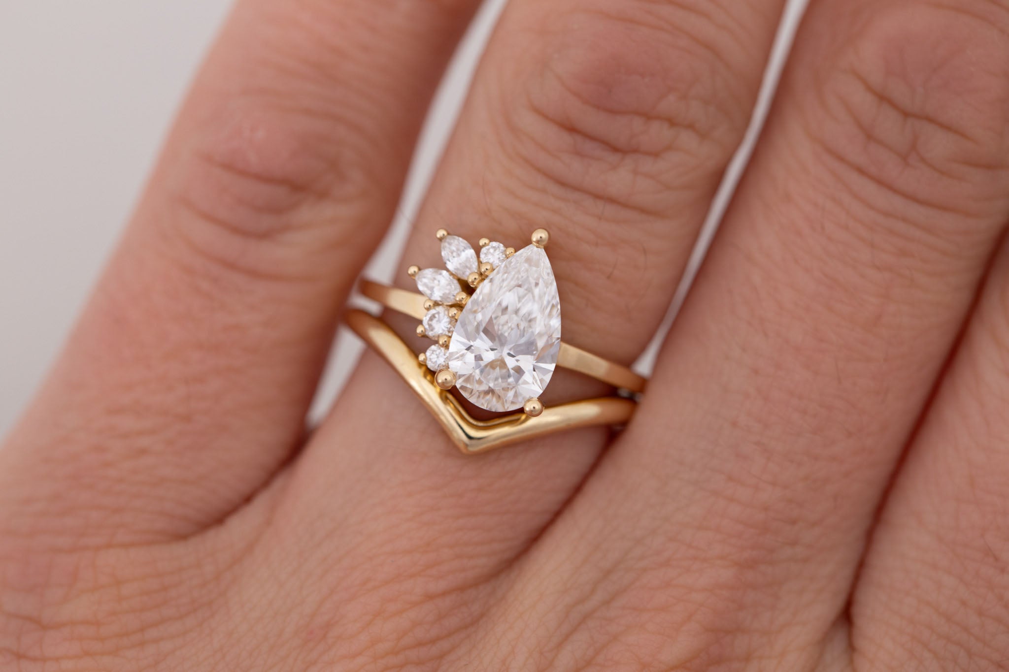Bold Contour V Band | 14k Recycled Gold