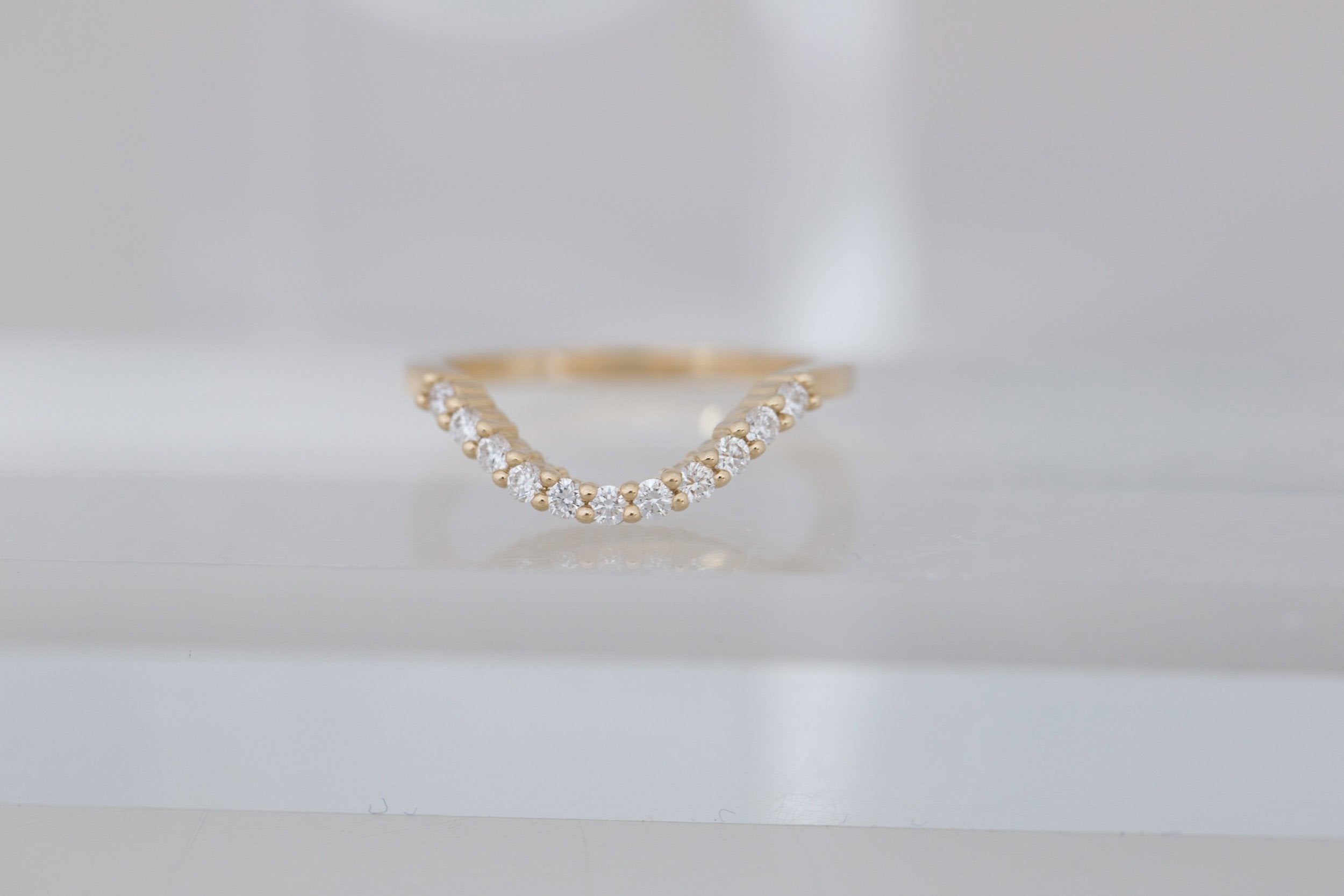 Eleven Diamond Deep Curve Band | 14k Recycled Gold