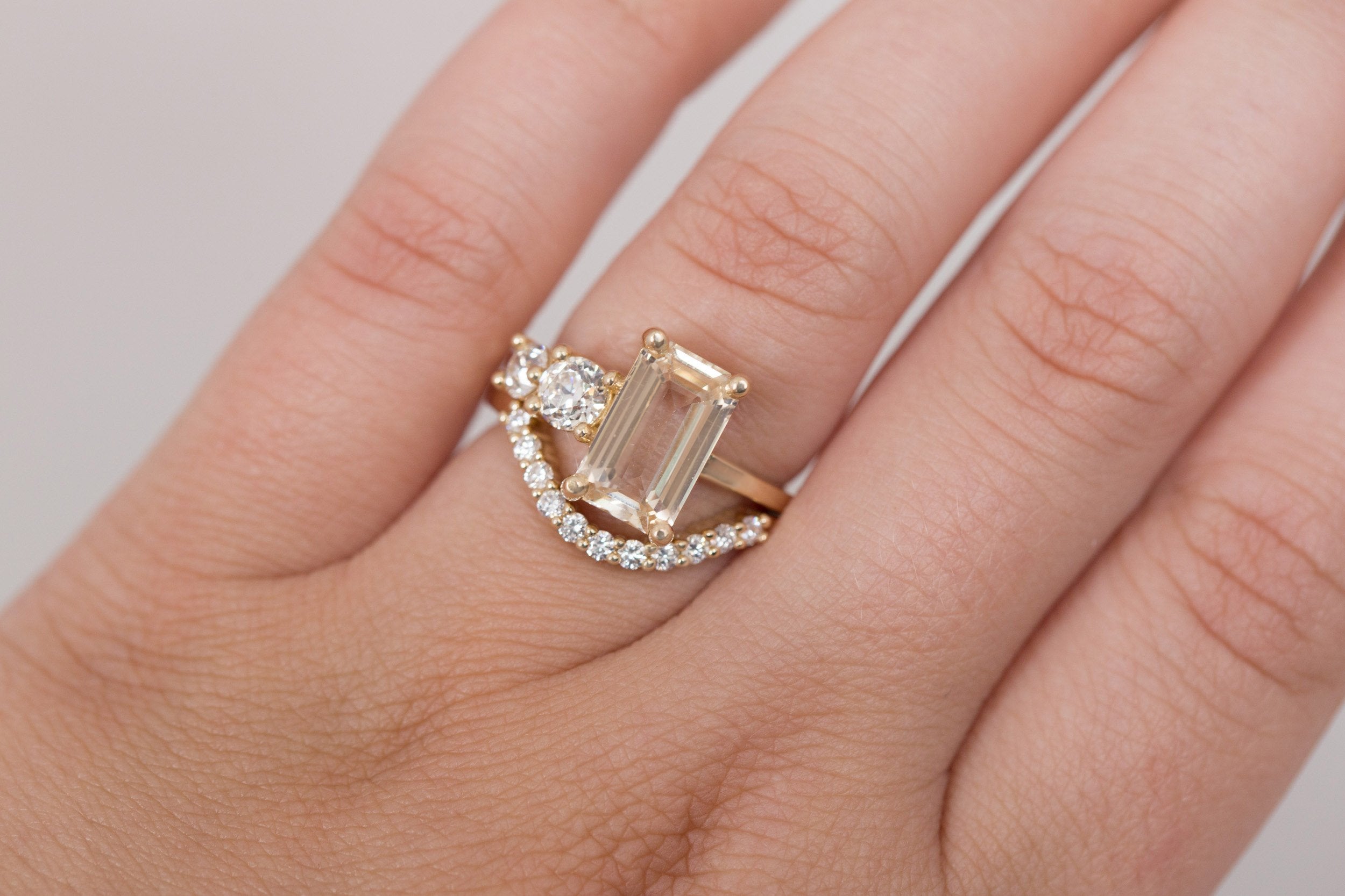 Eleven Diamond Deep Curve Band | 14k Recycled Gold