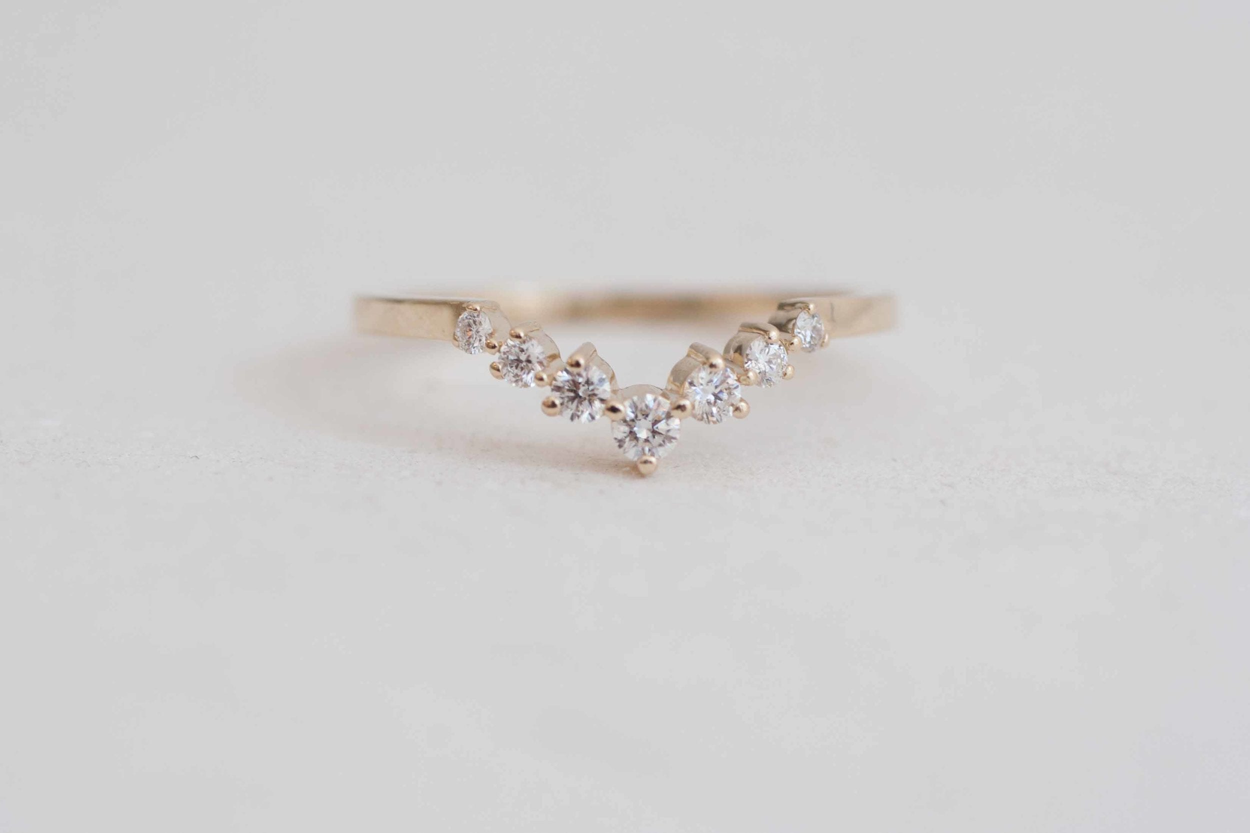 Diamond V Contour Band | 14k Recycled Gold