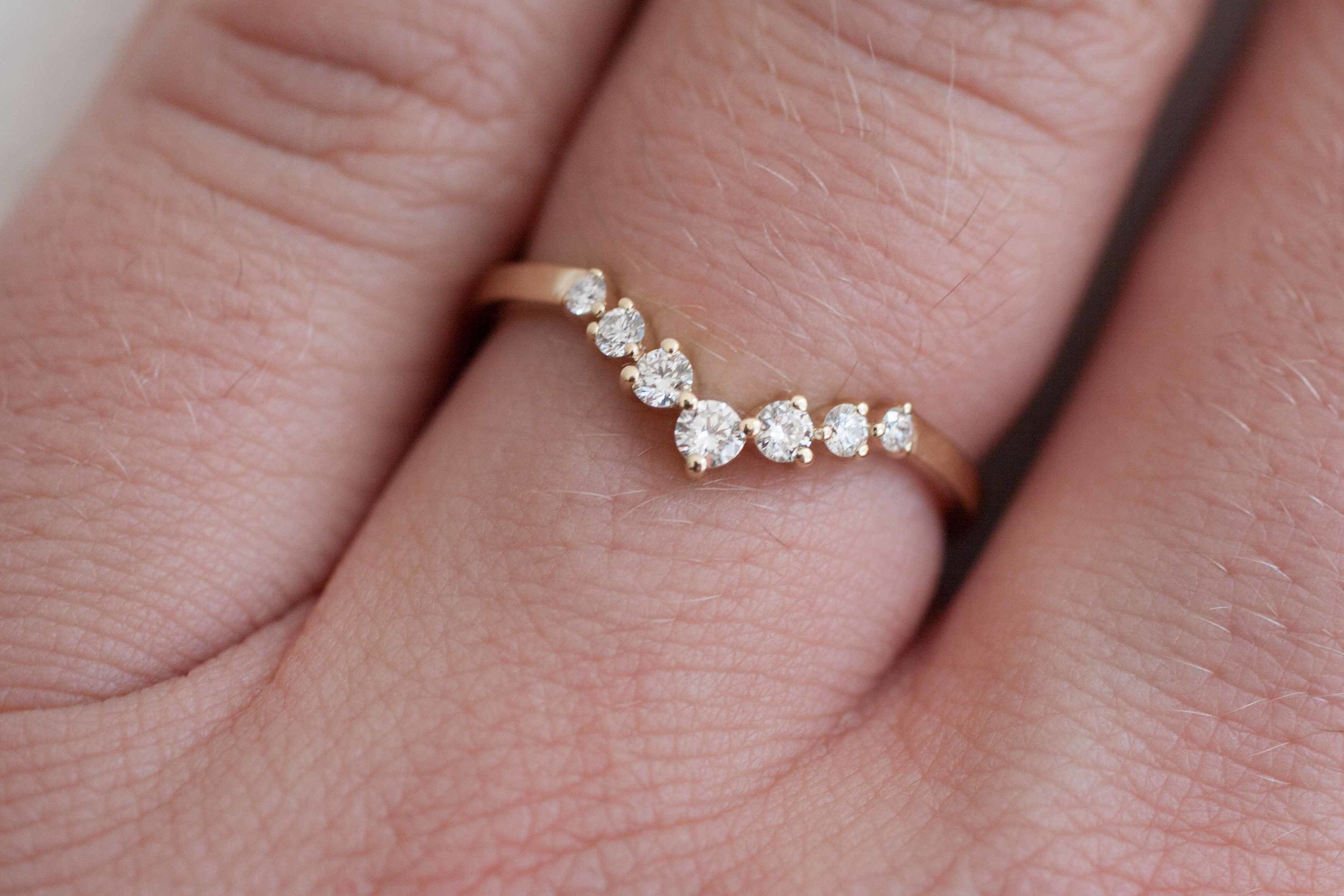 Diamond V Contour Band | 14k Recycled Gold