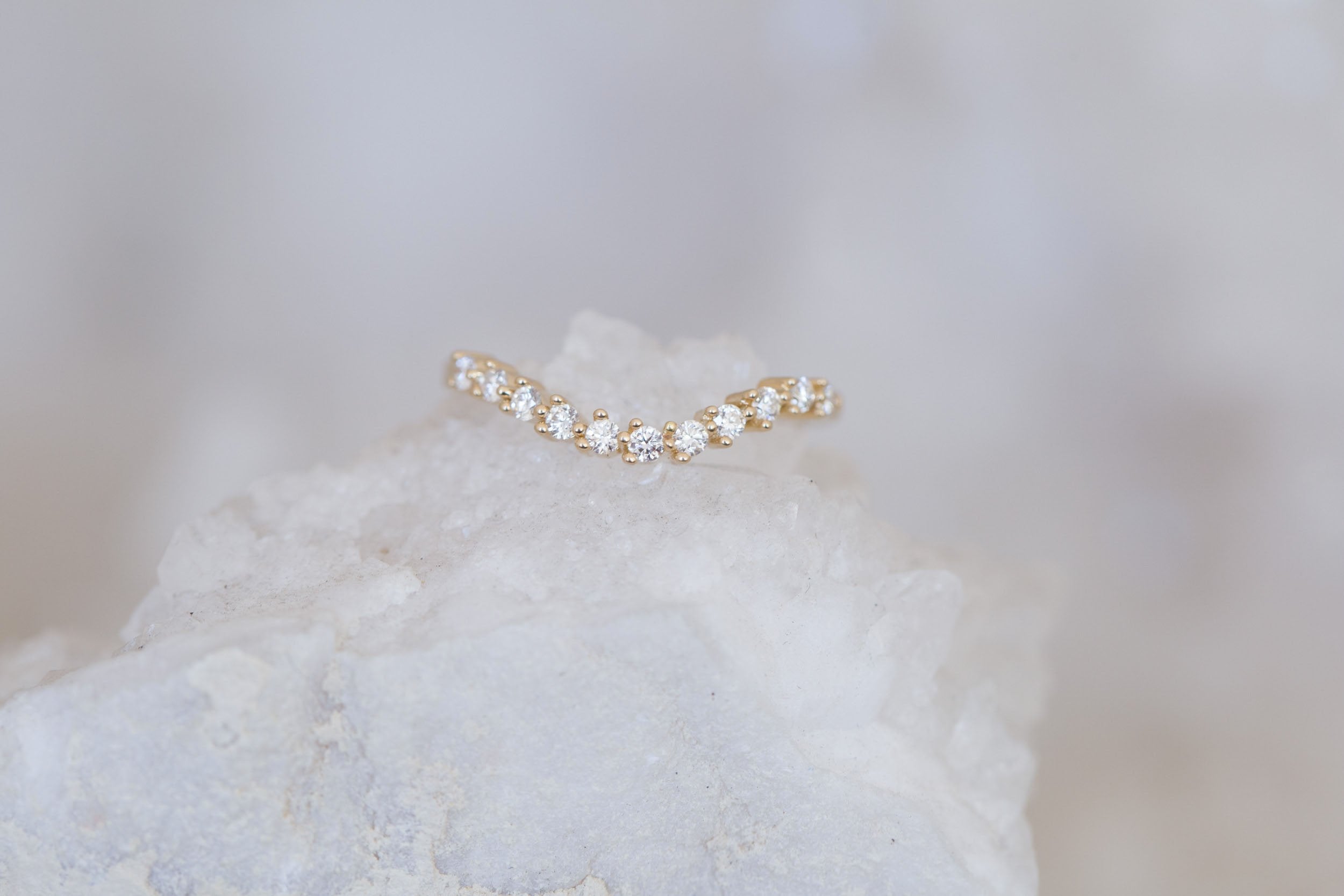 Eleven Diamond Contour Curve Wedding Band | 14k Recycled Yellow Gold