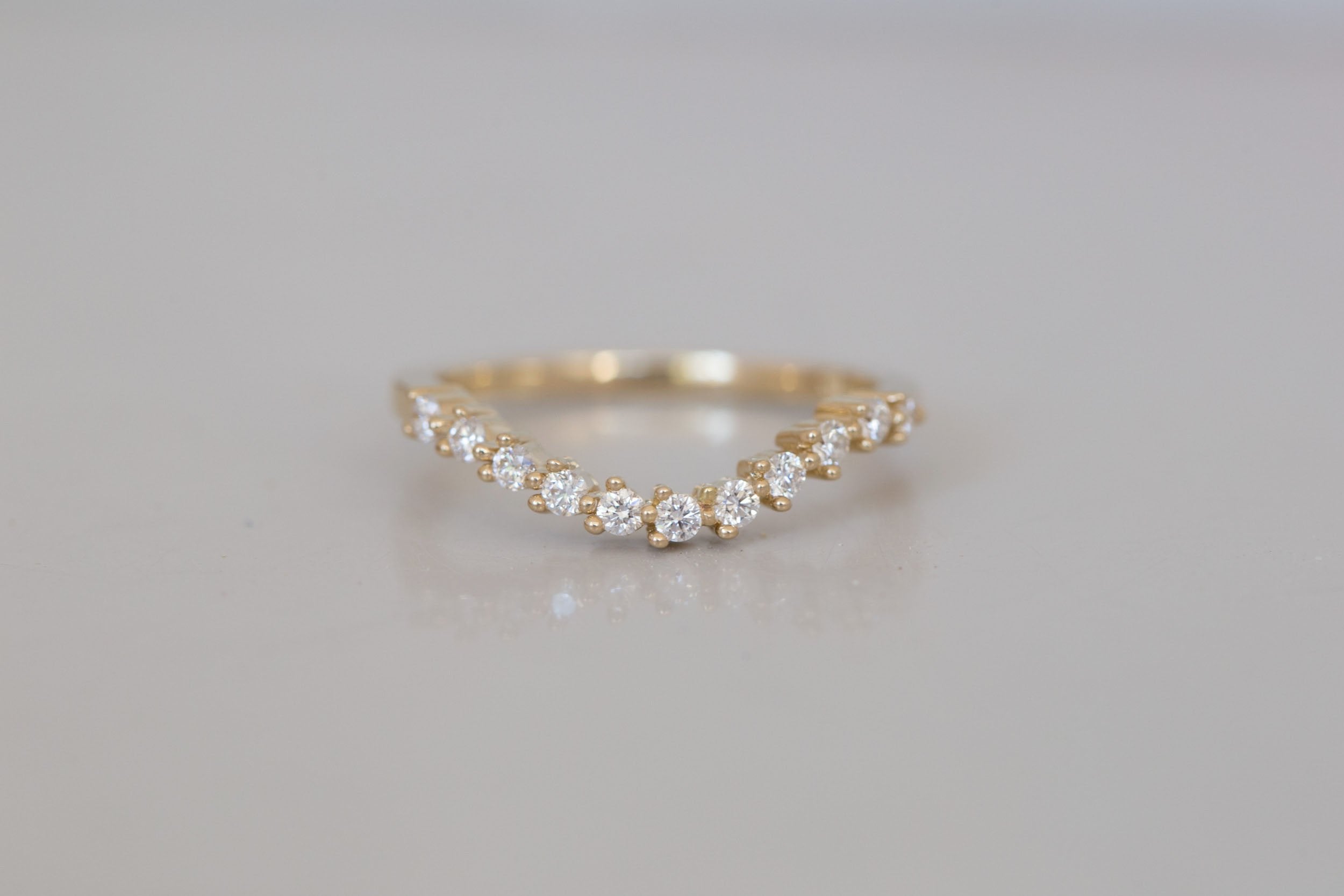 Eleven Diamond Contour Curve Band | 14k Recycled Yellow Gold