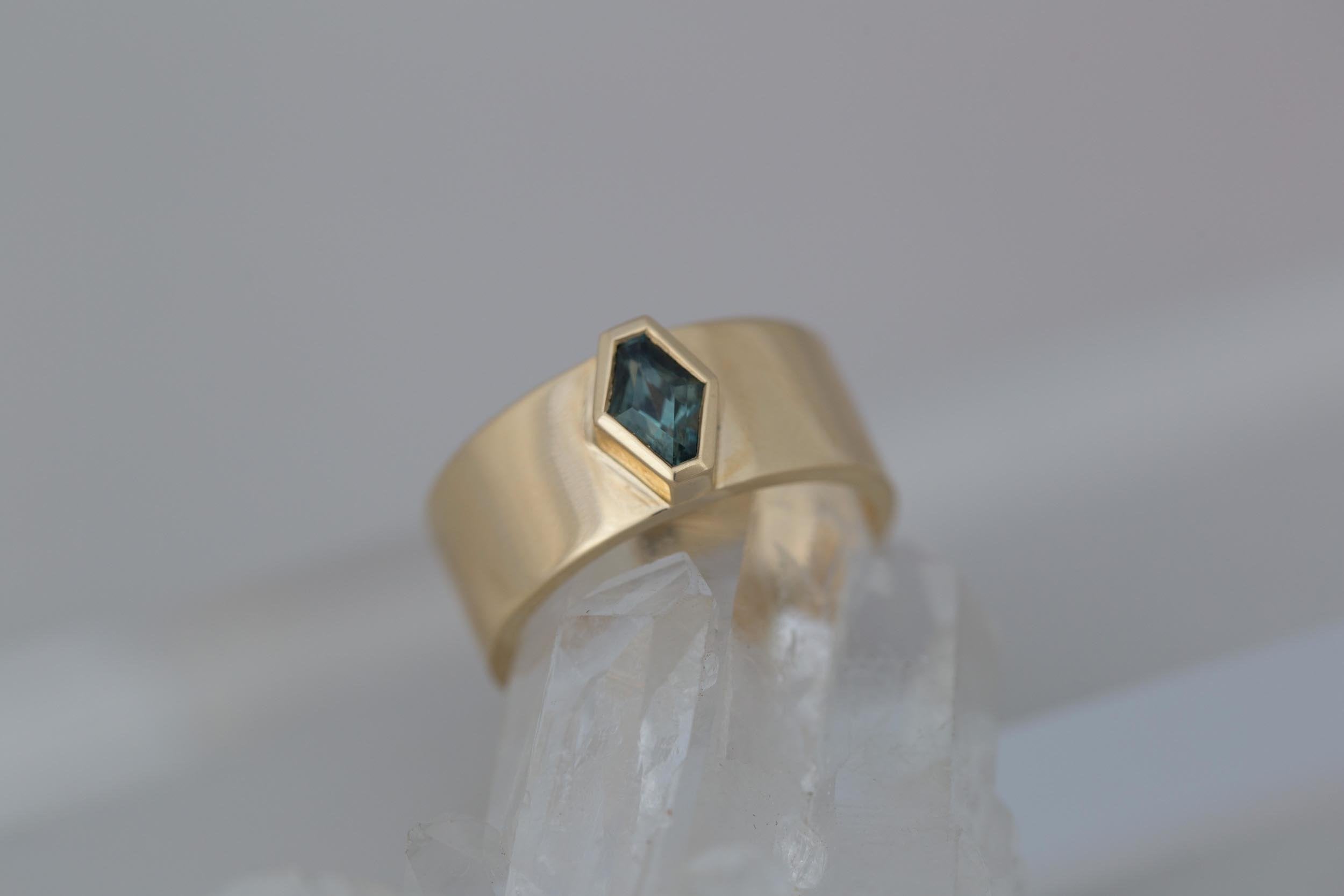 Geometric Sapphire Wide Band 0.91 ct | 14k Recycled Gold | One of a Kind