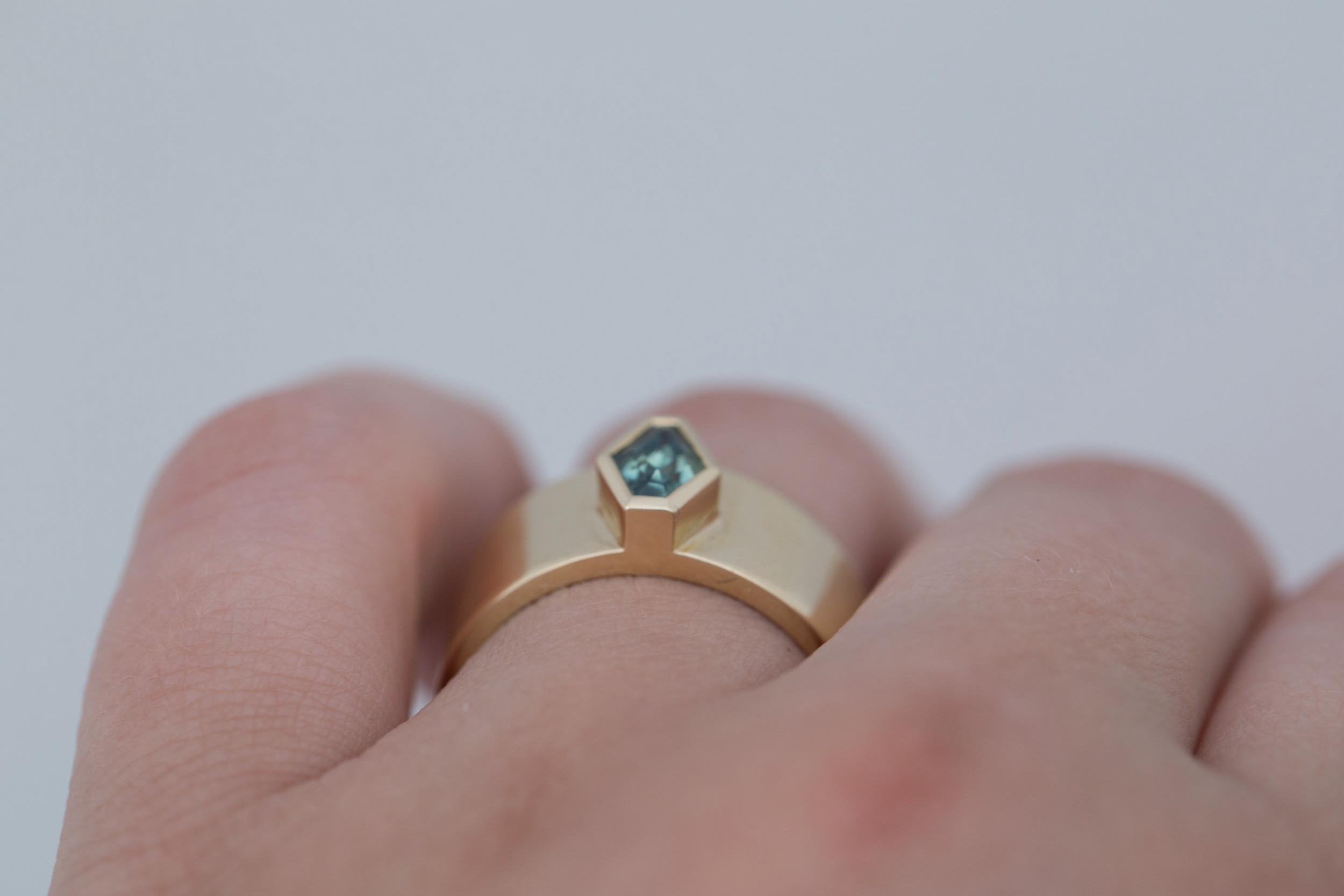 Geometric Sapphire Wide Band 0.91 ct | 14k Recycled Gold | One of a Kind