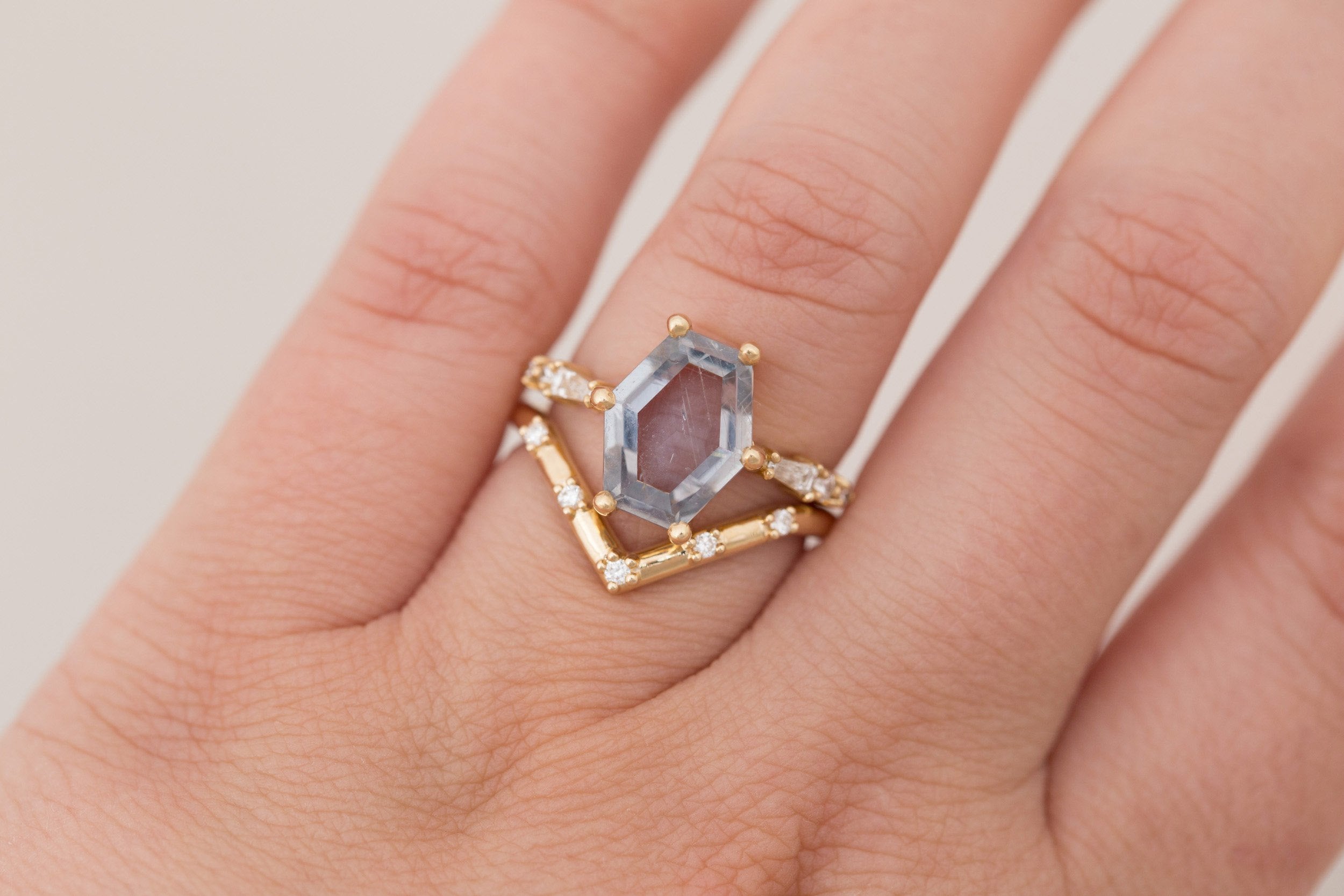 Hudson Deep V Band | 14k Recycled Gold