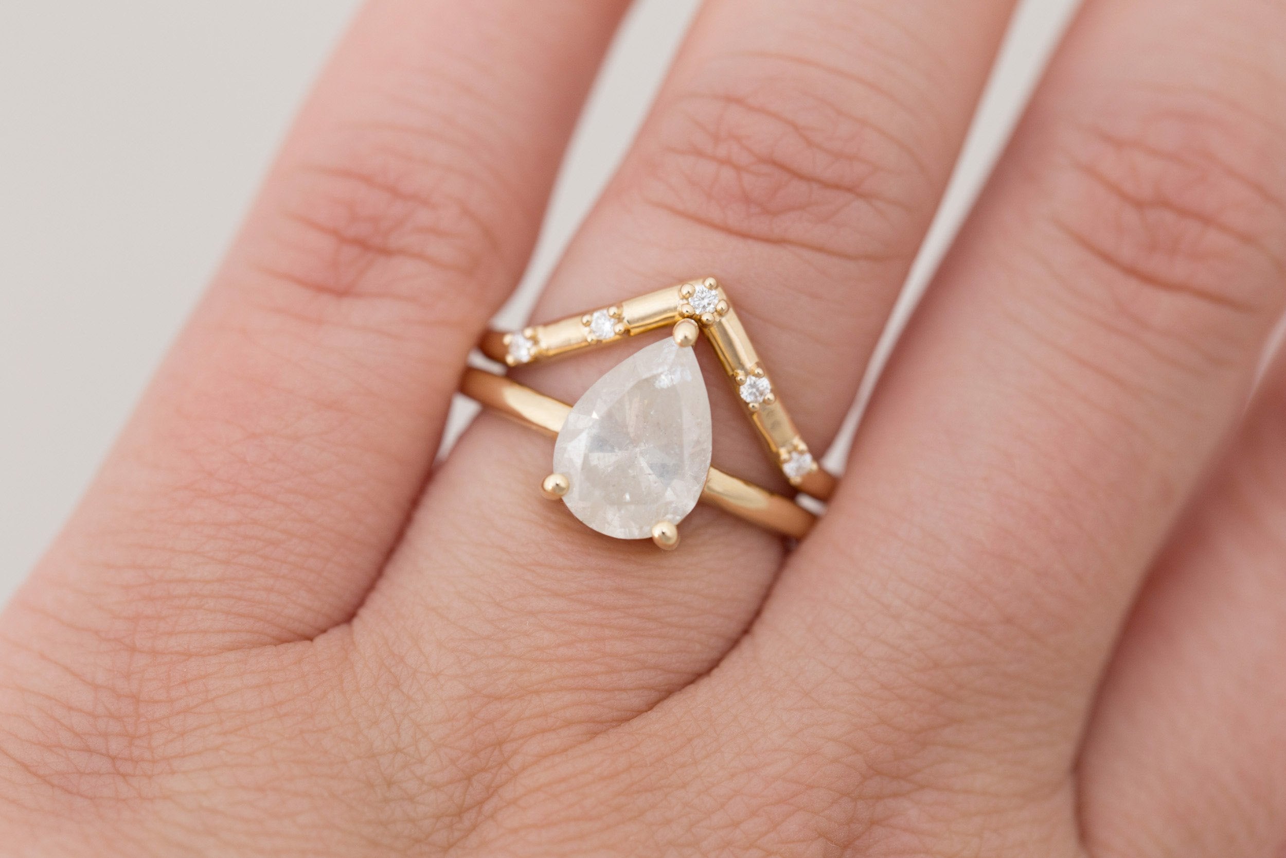 Hudson Deep V Band | 14k Recycled Gold