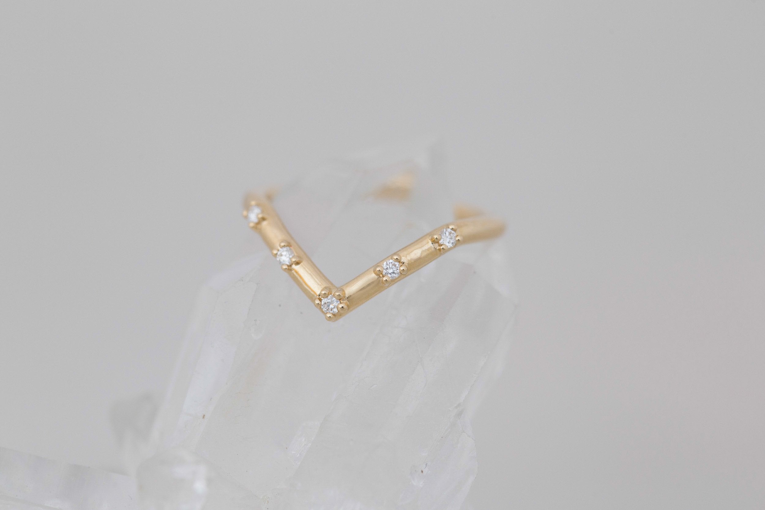 Hudson Deep V Band | 14k Recycled Gold