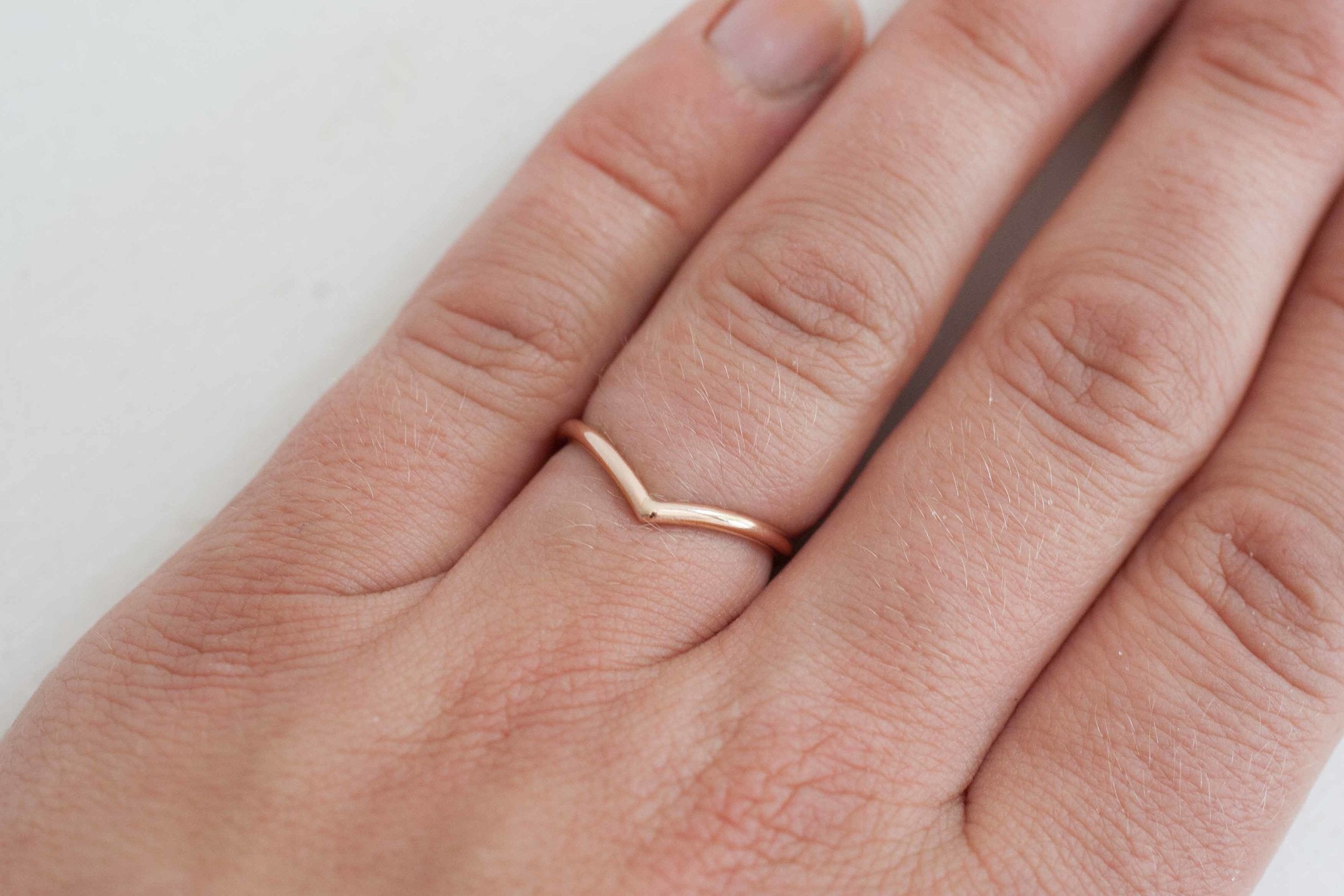 Contour V Band | 14k Recycled Rose Gold