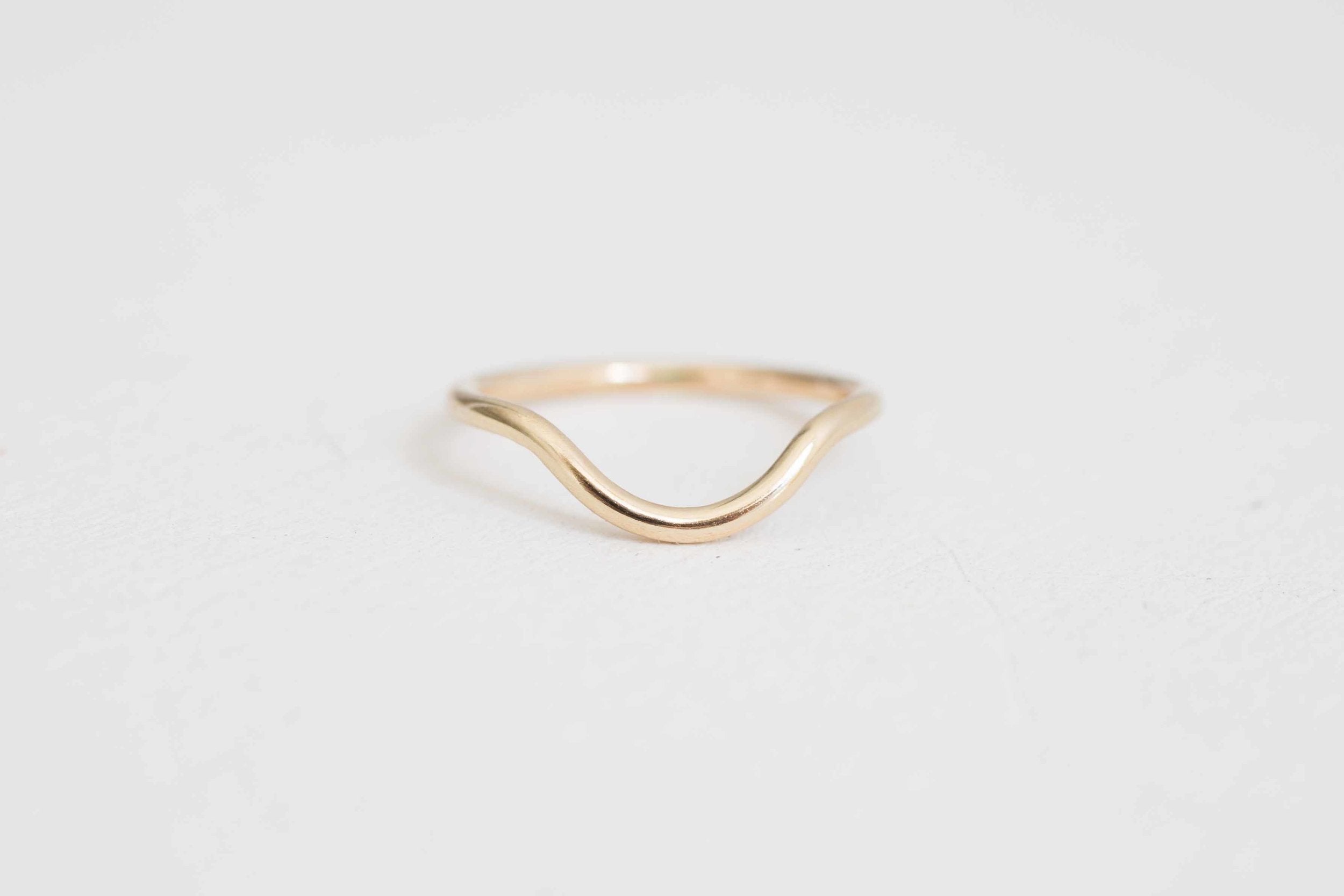 Contour Curve Band | 14k Recycled Gold