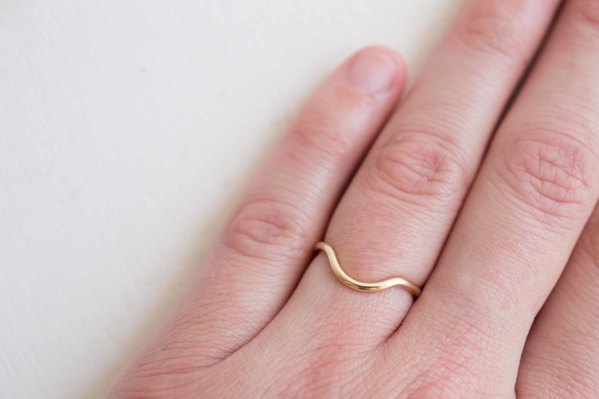 Contour Curve Band | 14k Recycled Gold