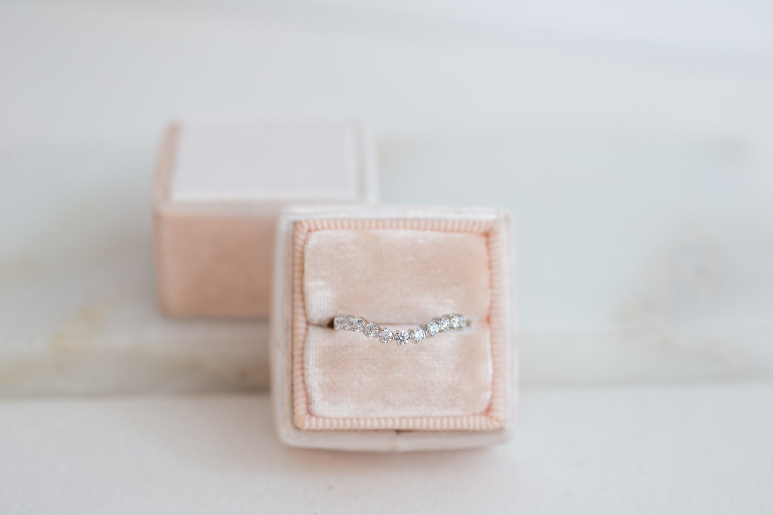 Eleven Diamond Contour Curve Band | 14k Recycled White Gold