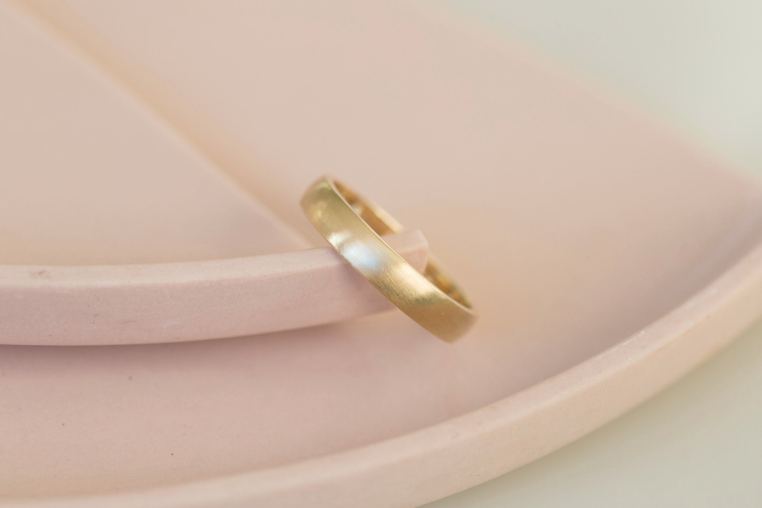 4 x 1.5 mm Half Round Band | 14k Recycled Yellow Gold