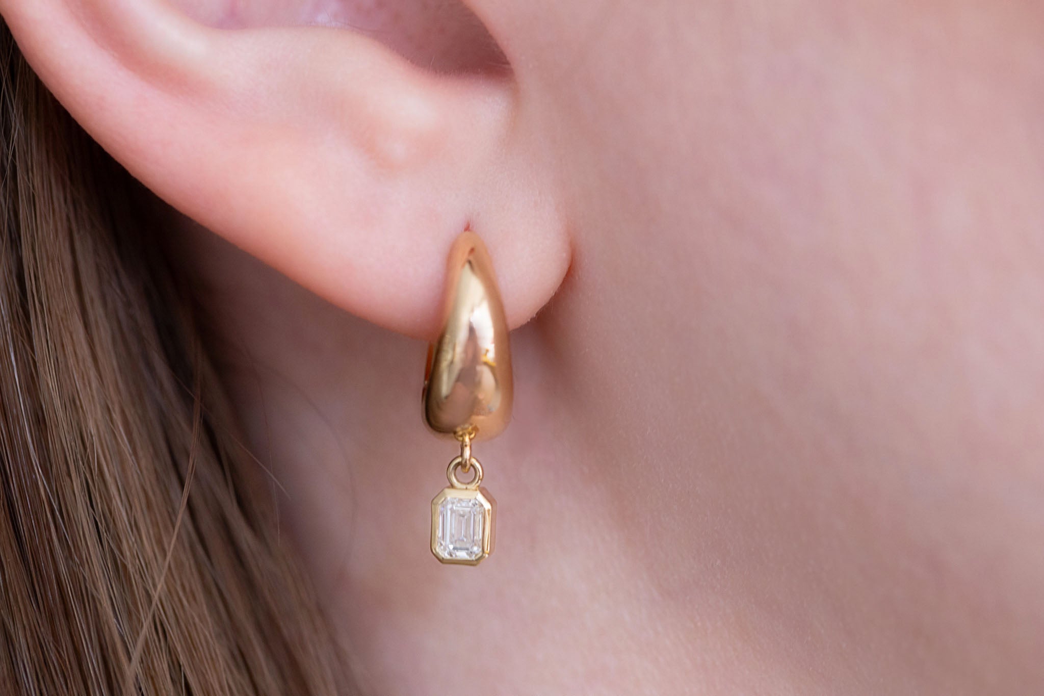 Reva Emerald Cut Diamond Hoop Earrings | 14k Recycled Gold